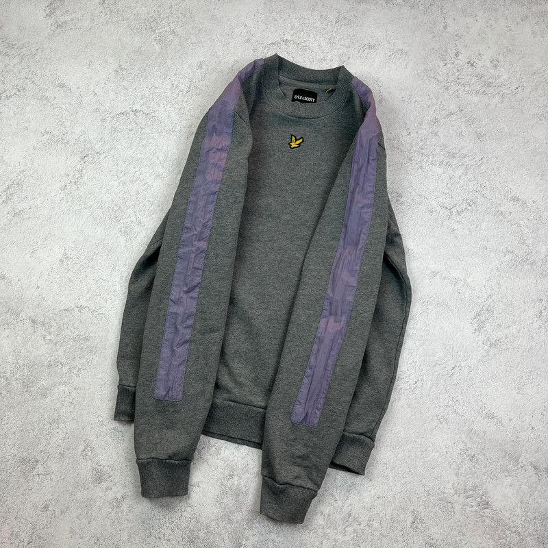 Lyle & Scott Lyle & Scott nylon side stripes casual sweatshirt Size US S / EU 44-46 / 1 - 4 Thumbnail