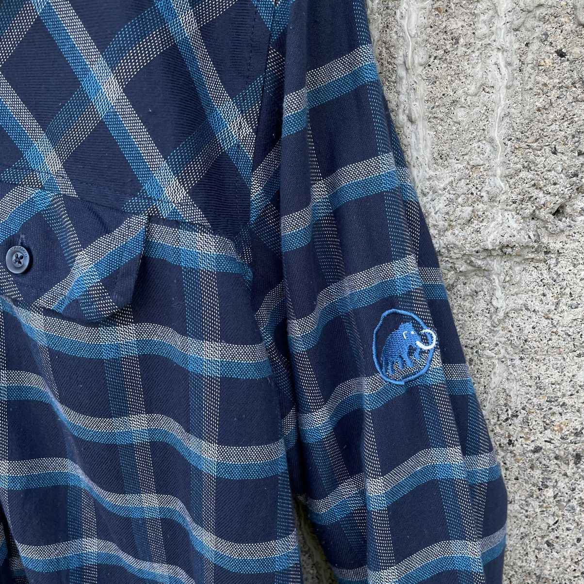 Mammut Vintage Mammut Button Up Shirt 90s Y2K Outdoor Live Size US L / EU 52-54 / 3 - 6 Thumbnail