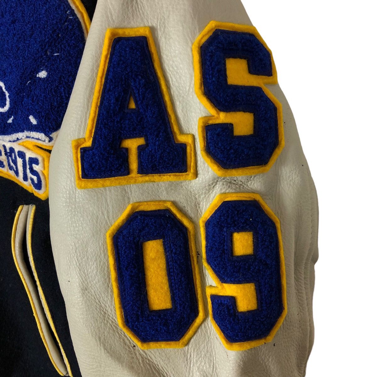 Other VARSITY WIND CLUB Size US XS / EU 42 / 0 - 4 Thumbnail