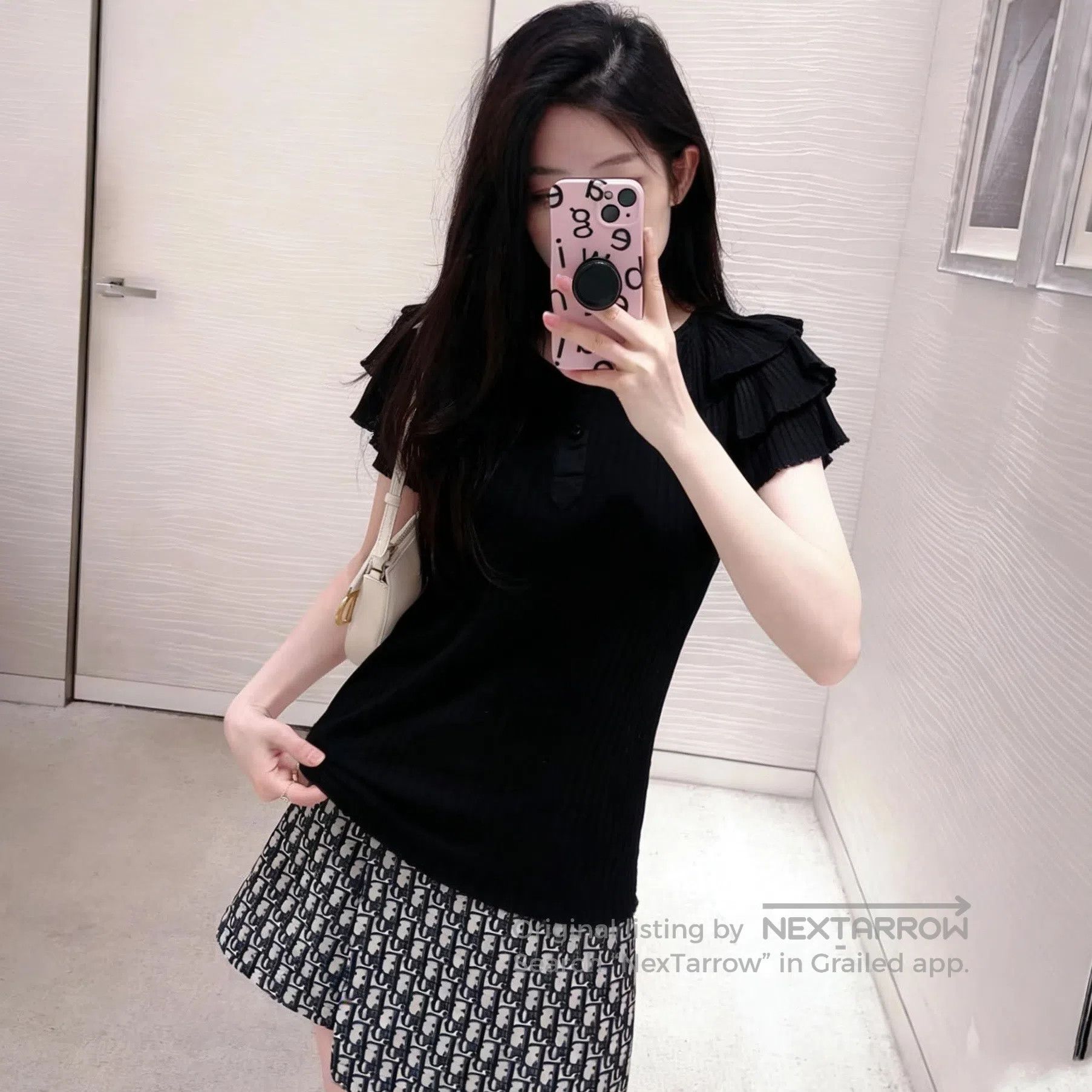 Dior Dior Solid Color Round Neck Short Sleeve with Lace Hem Shi Size XS / US 0-2 / IT 36-38 - 7 Thumbnail