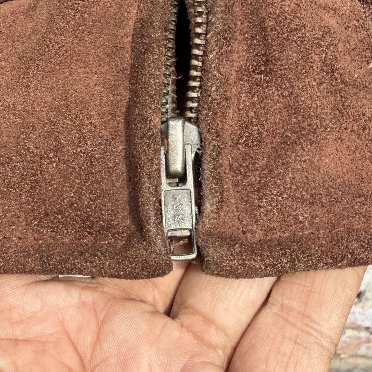 Vintage Vintage Gerry Cosby Suede Leather Bomber Jacket Brown Size US L / EU 52-54 / 3 - 10 Thumbnail