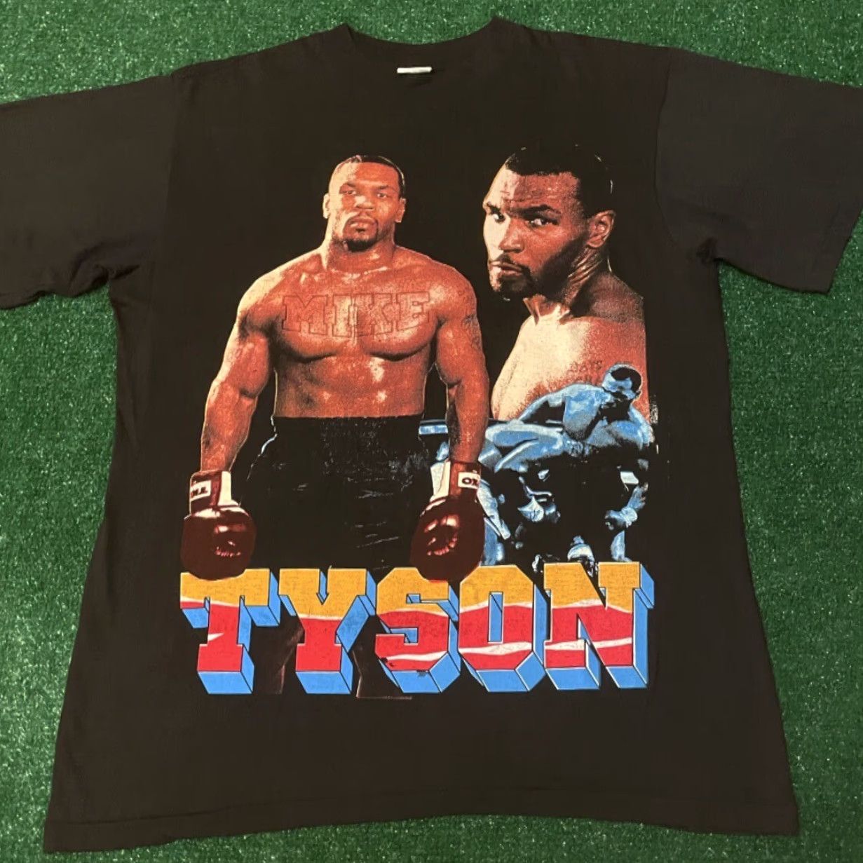 Vintage VINTAGE 90s Mike Tyson Big Face Boxing Rare Rap Tee Shirt Mens Large Black 90s Hip Hop Punk Sports Snoop Tupac Evander Holyfield 2pac文字 Size US L / EU 52-54 / 3 - 4 Thumbnail