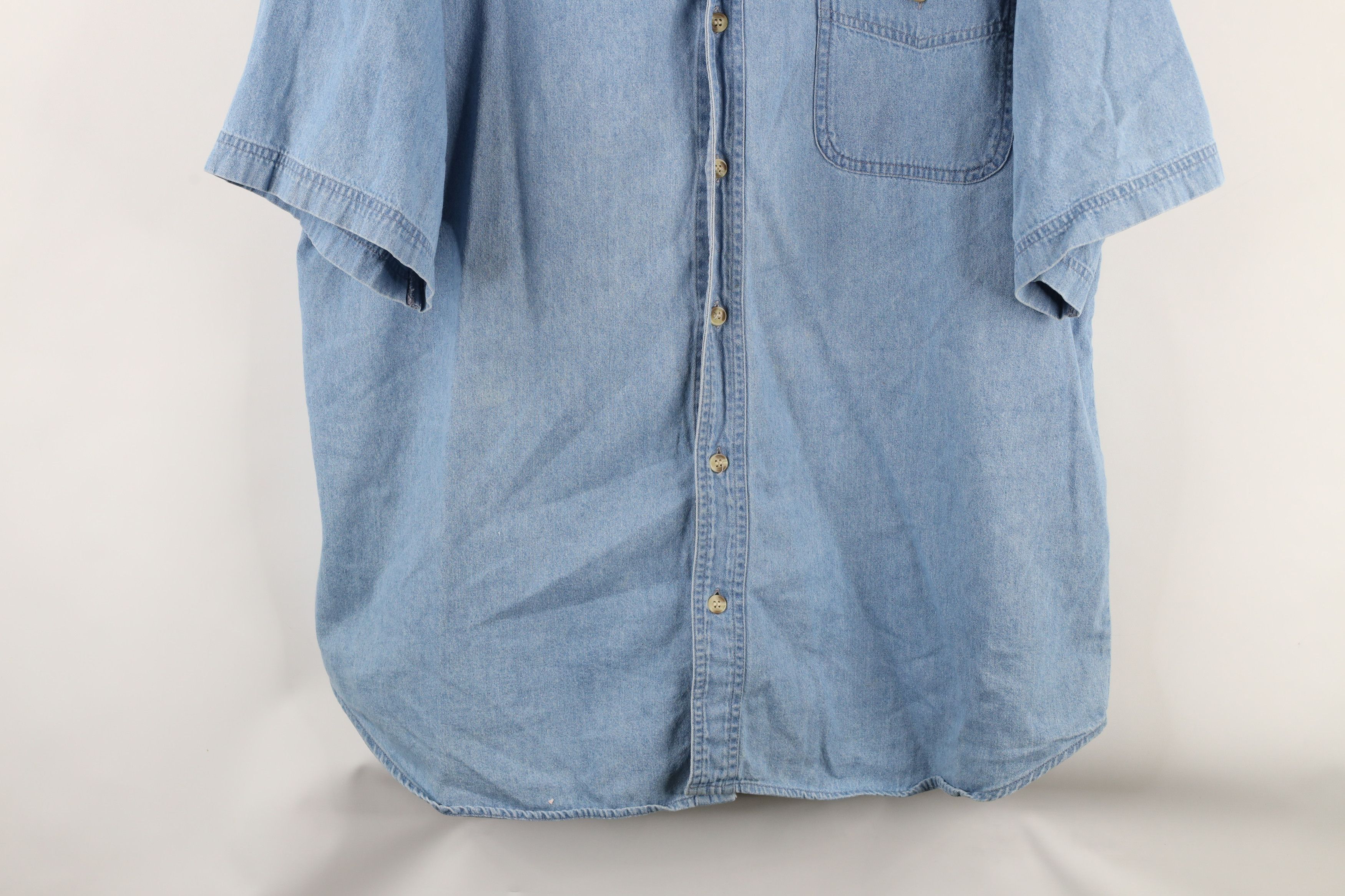 Vintage Vintage 90s Streetwear Short Sleeve Denim Button Down Shirt Size US XXL / EU 58 / 5 - 3 Thumbnail