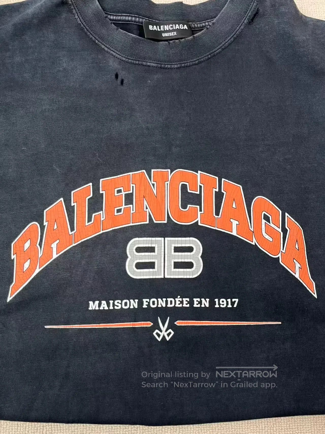 Balenciaga Balenciaga BB Logo Distressed Relaxed T-Shirt. Size US M / EU 48-50 / 2 - 3 Thumbnail