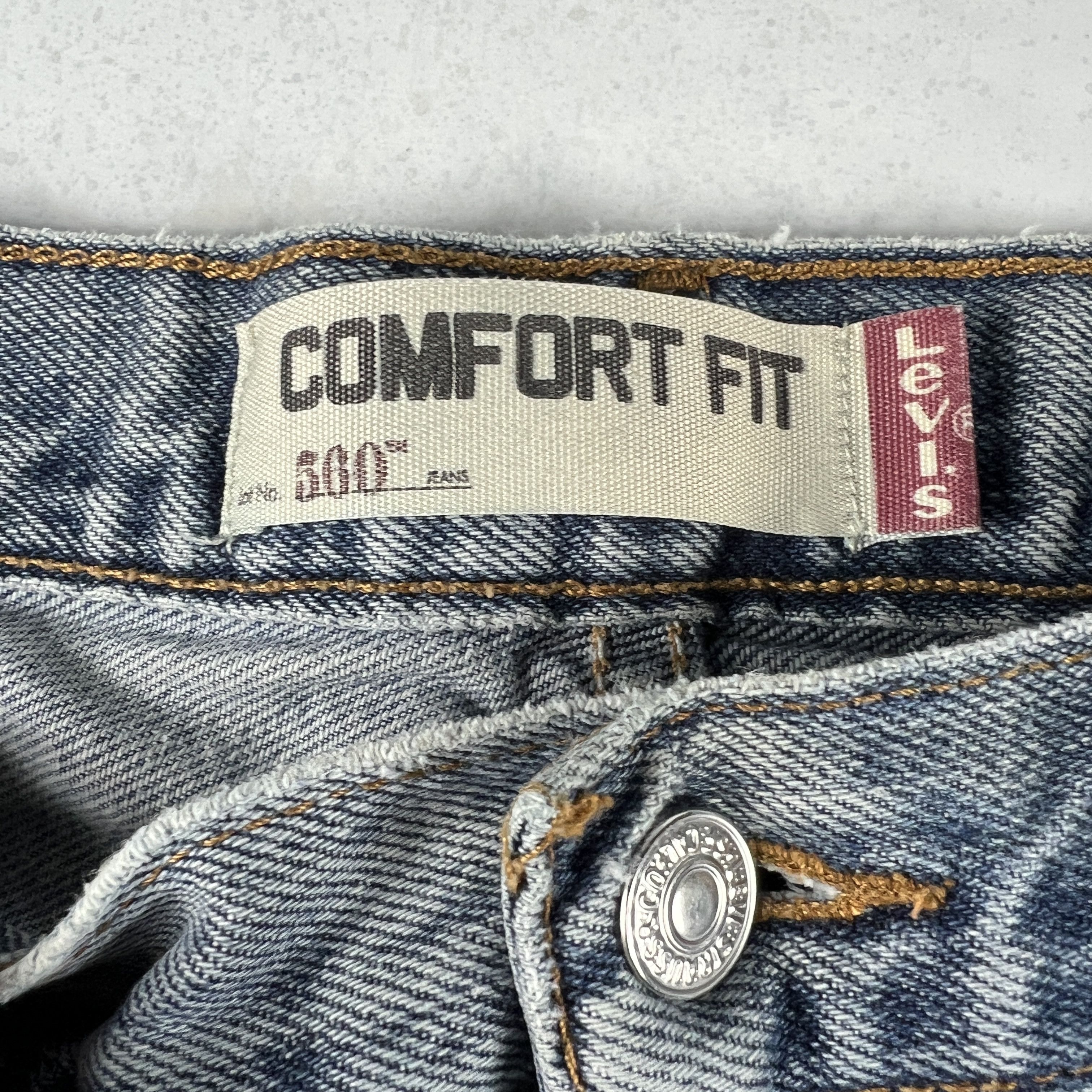 Levi's × Vintage Y2K Levi's Jeans 560 Loose Taper Blue Grunge Denim Size US 33 - 12 Thumbnail