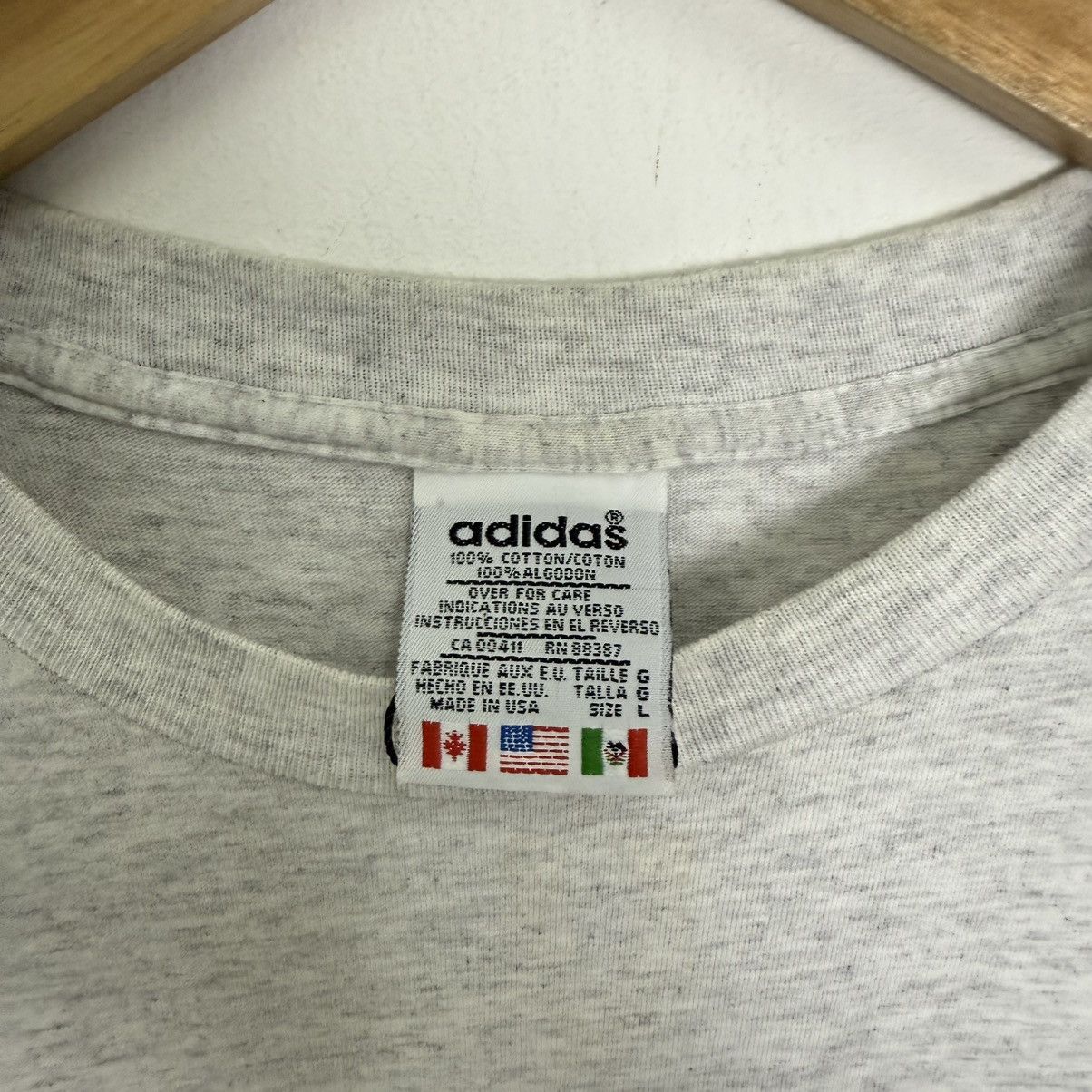 Adidas 90’s Adidas. Size US L / EU 52-54 / 3 - 3 Thumbnail