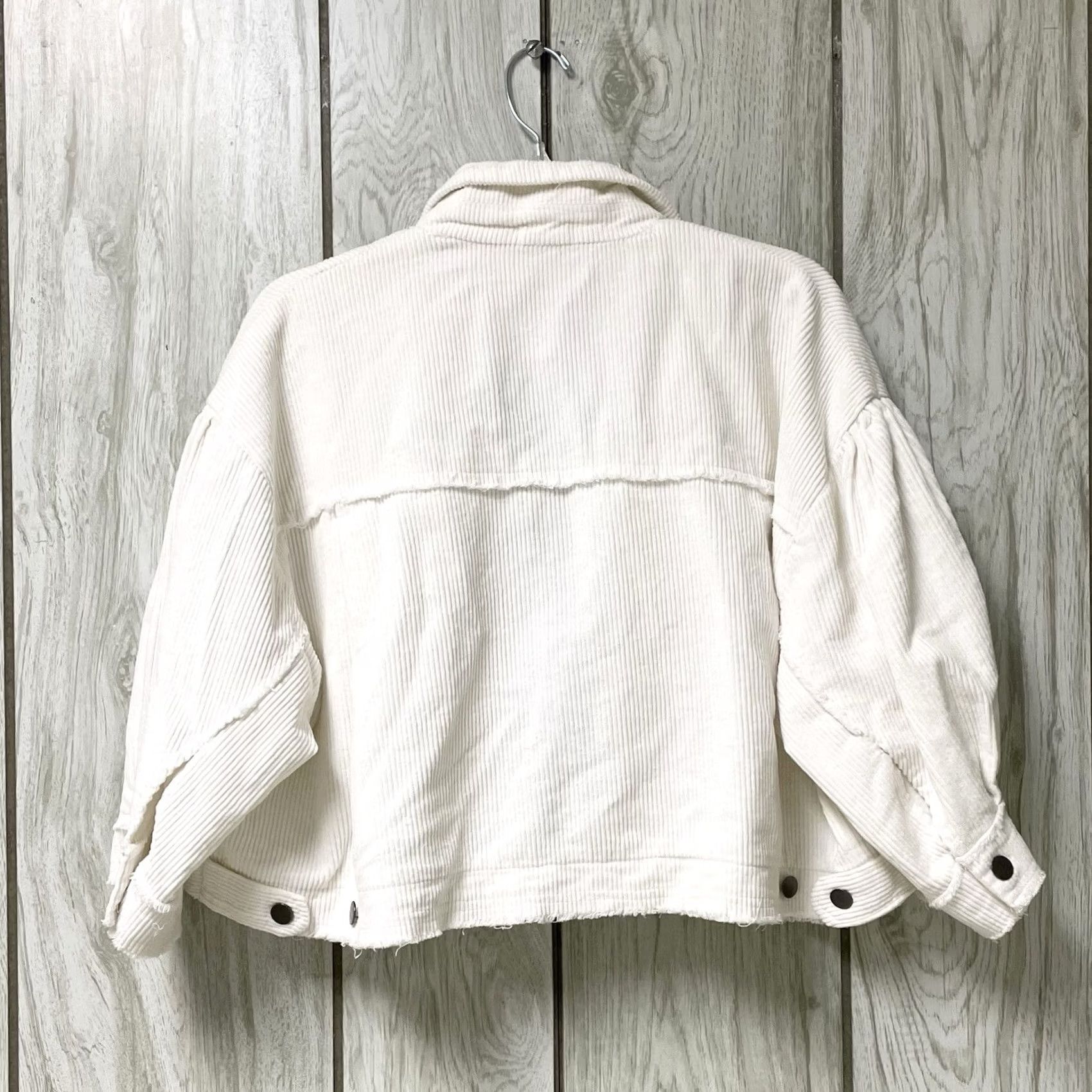 Vintage POL Clothing Women White Corduroy Cropped Raw Trim Button-Up 3/4 Sleeve Jacket M Size M / US 6-8 / IT 42-44 - 2 Thumbnail