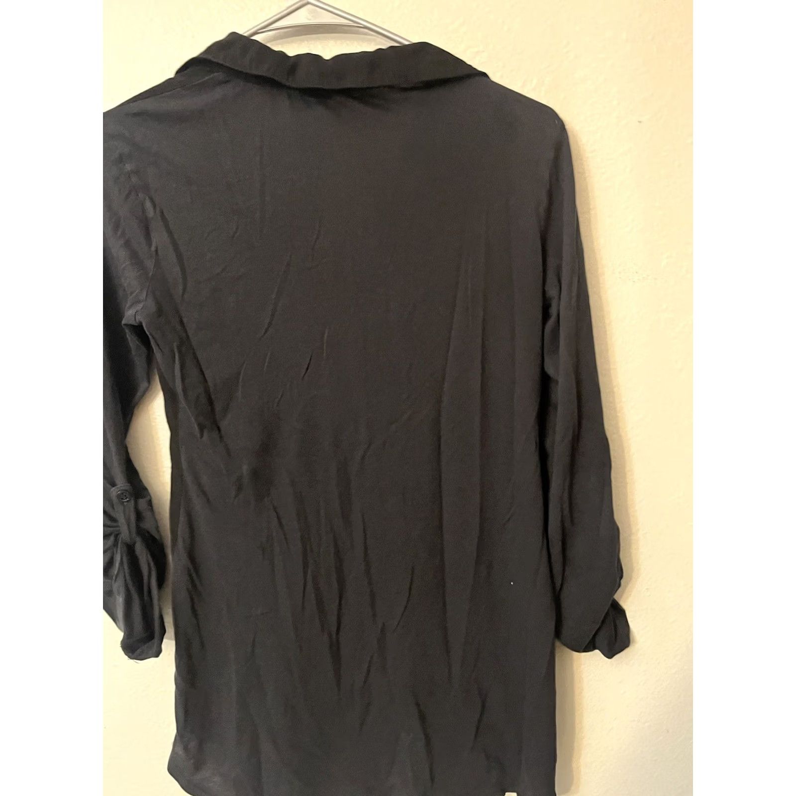 Splendid Splendid Button-Up Shirt Black Size Small Women Has Button Short Sleeve Size S / US 4 / IT 40 - 2 Thumbnail