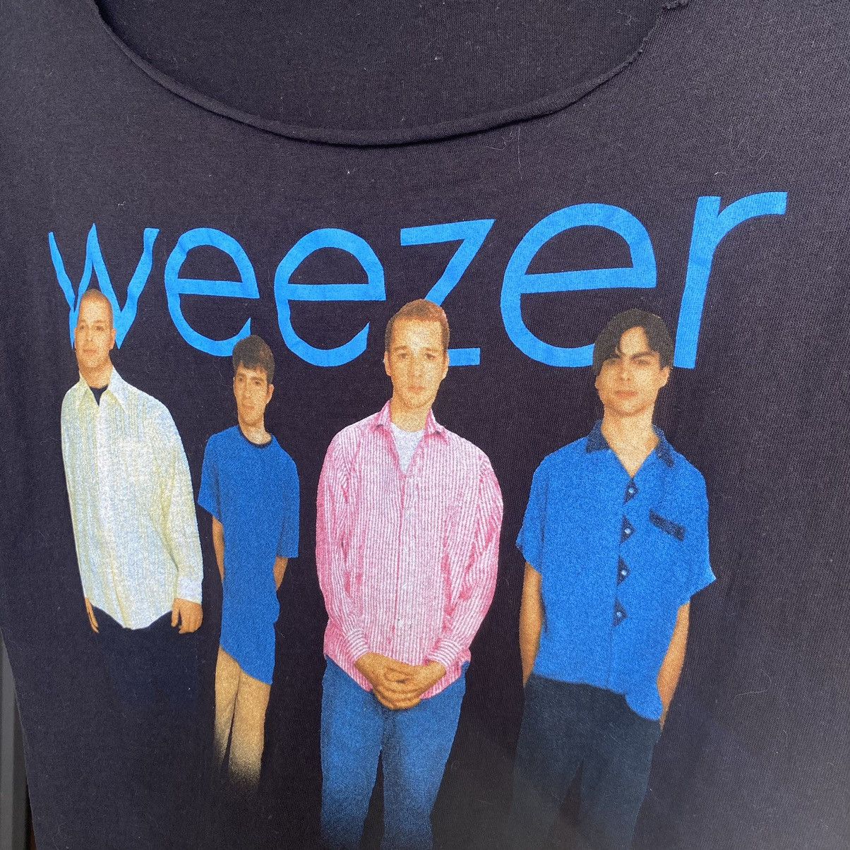 Band Tees Thrashed Weezer Rock Band ERD GRUNGE GRAIL OG FADED TSHIRT Size US M / EU 48-50 / 2 - 3 Thumbnail