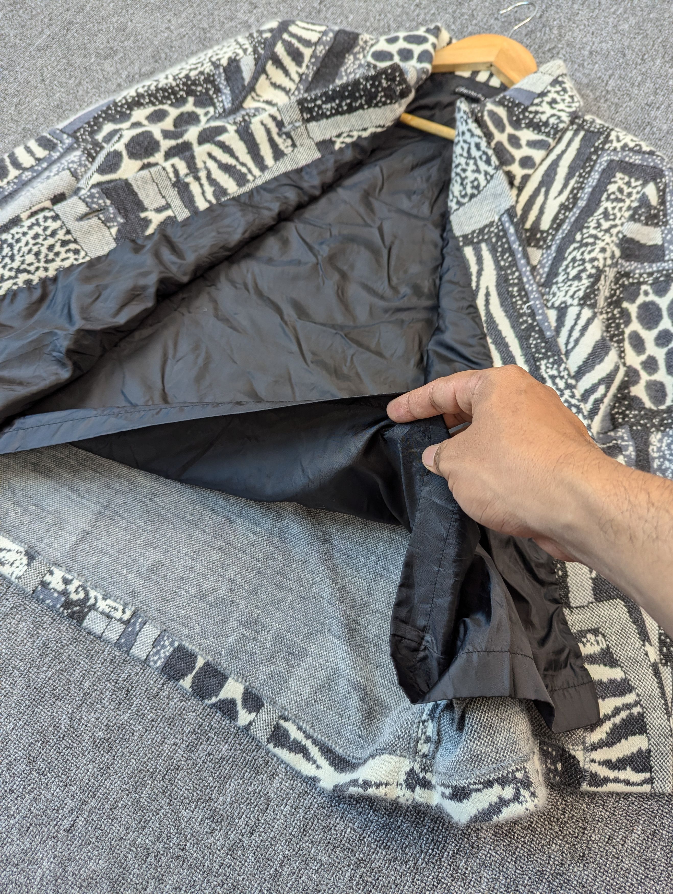 Japanese Brand Vintage Japanese Brand Patterned Button Ups Acrylic Jacket Size XL / US 12-14 / IT 48-50 - 7 Thumbnail