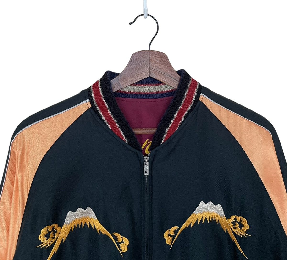 Japanese Brand × Toyo Enterprises Vintage Toyo Enterprise Reversible Rayon 100% Sukajan 1990s Size US L / EU 52-54 / 3 - 7 Thumbnail