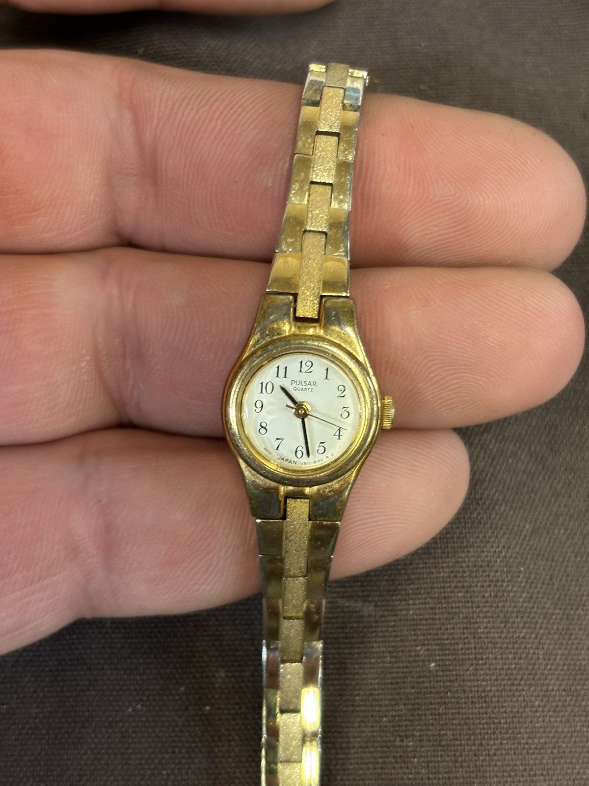 Seiko Pulsar V811-2280 Gold Tone Women’s Watch! New Battery! Size ONE SIZE - 9 Thumbnail