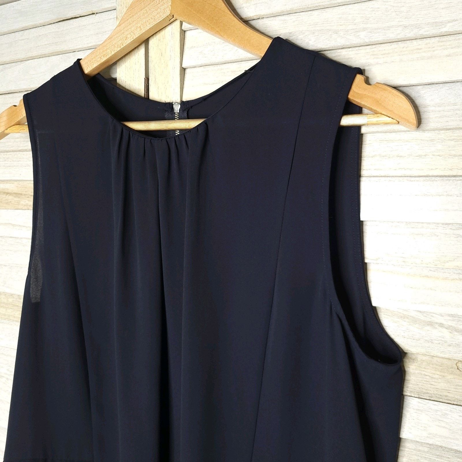 J.Crew J.Crew peplum top sleeveless dark blue zip back womens Size M / US 6-8 / IT 42-44 - 4 Thumbnail