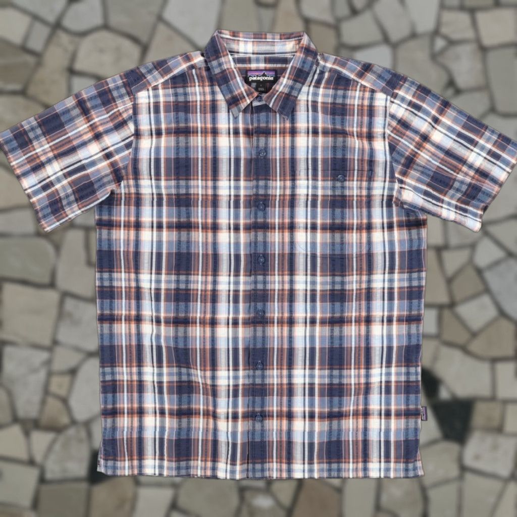 Patagonia Patagonia Men's L Indigo Plaid Button Up Shirt Puckerwear 53004 Size US L / EU 52-54 / 3 - 1 Thumbnail