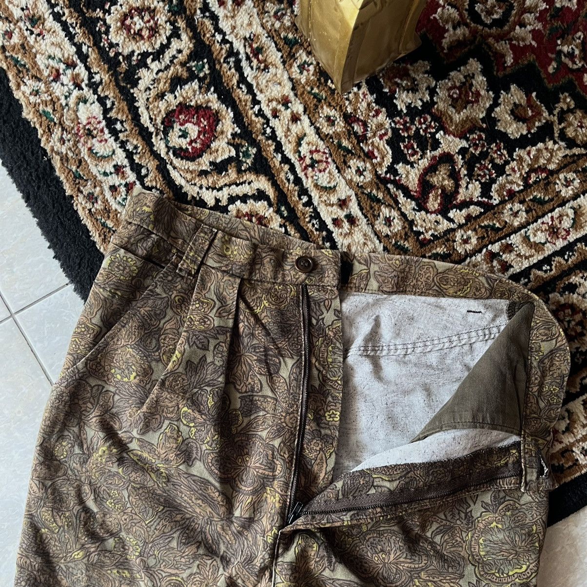 Issey Miyake Zuca by Issey Miyake High Waist Floral Shorts Size 30" / US 8 / IT 44 - 5 Thumbnail