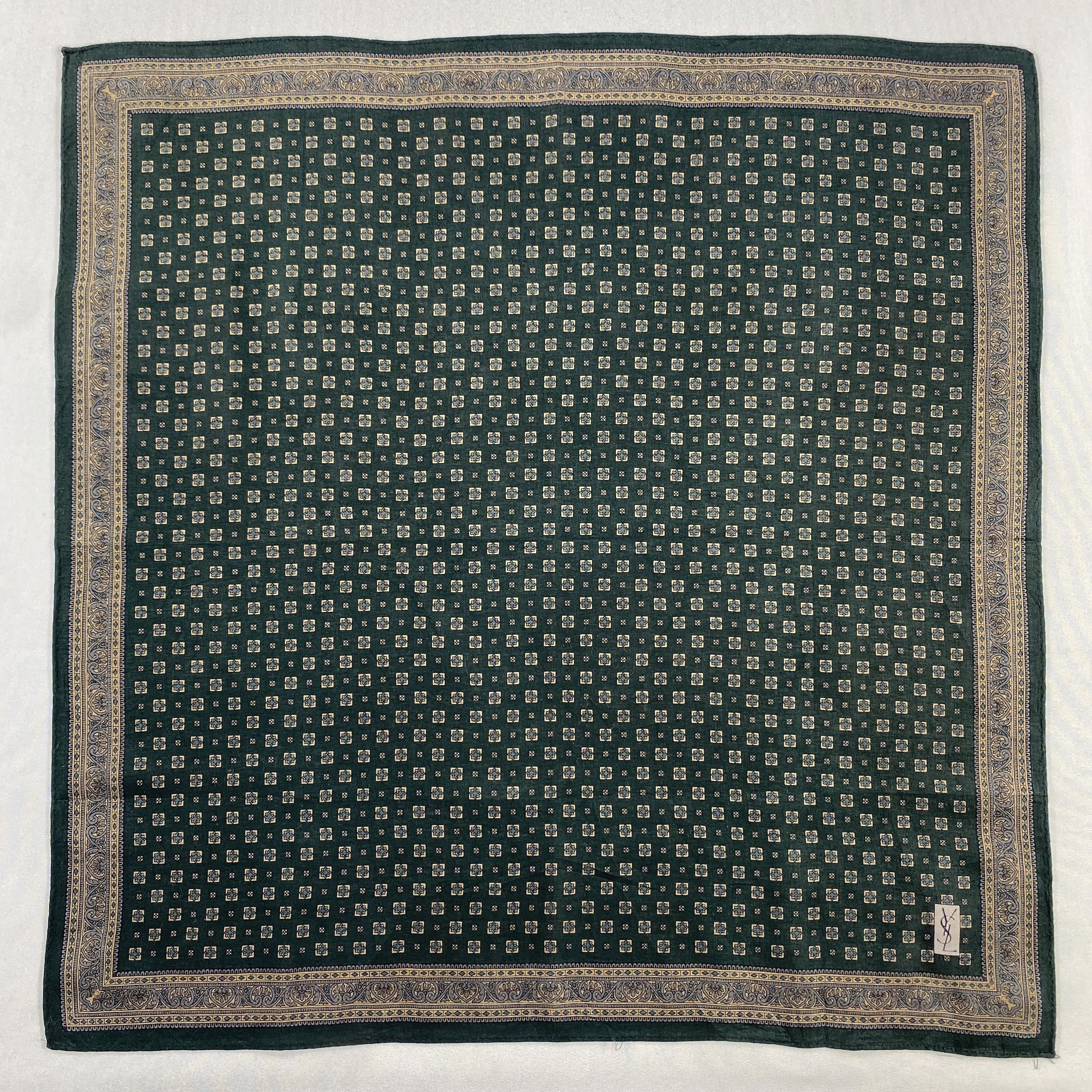 Vintage Yves Saint Laurent Bandana/ Handkerchief / Neckerchief-P1823 Size ONE SIZE - 1 Thumbnail