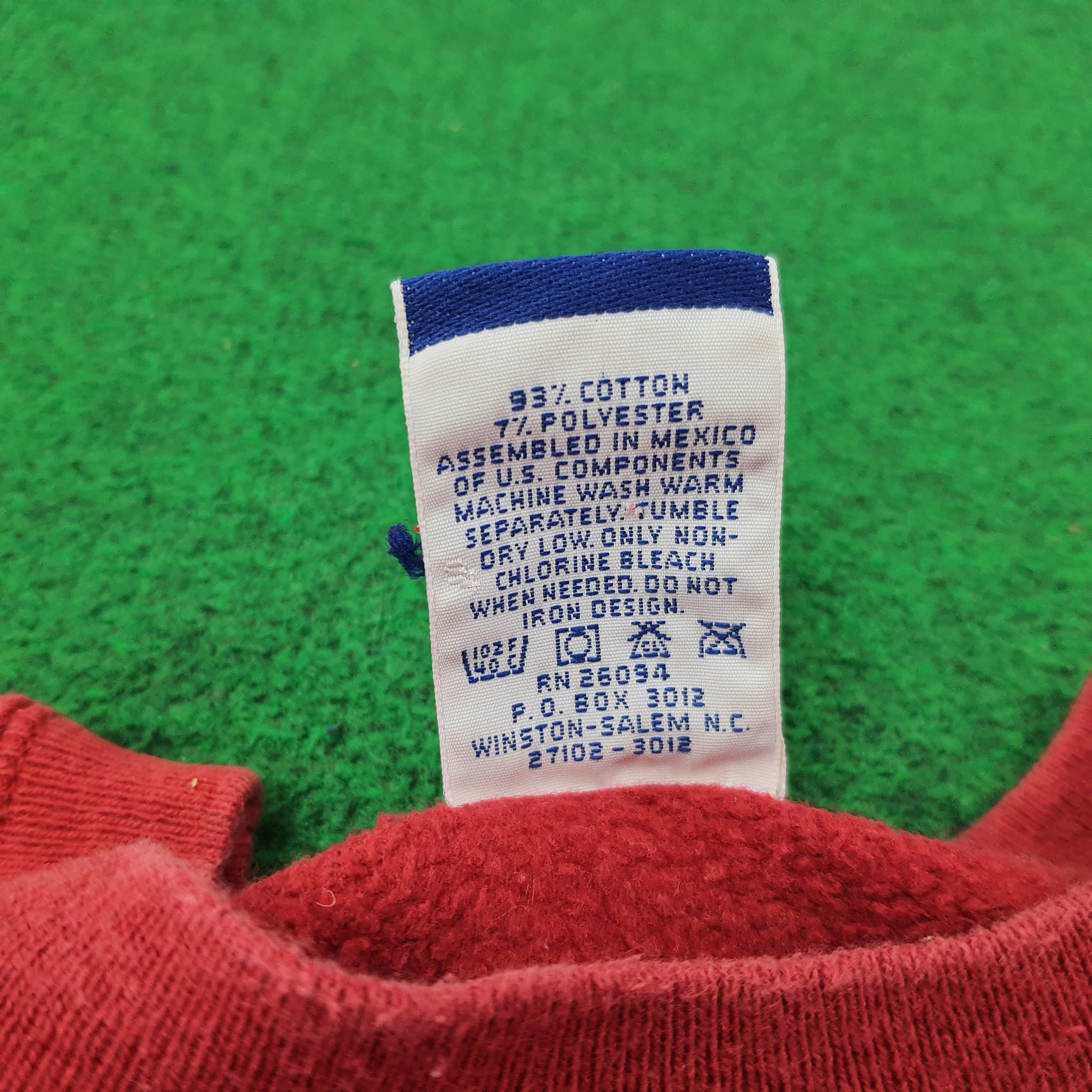 Champion Vintage Champion Small Embroidery logo Sweatshirt C248N12 Size US XL / EU 56 / 4 - 5 Thumbnail