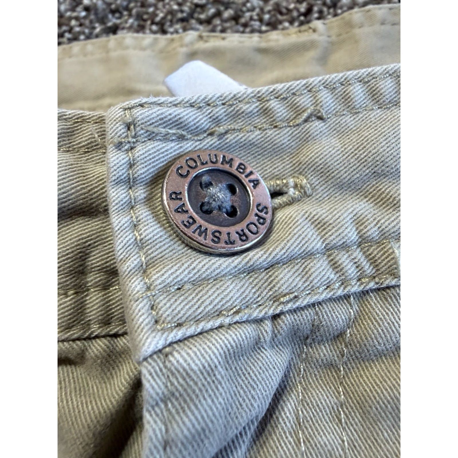 Vintage Columbia Cargo Shorts Mens 34 Tan Beige Cotton 9" Inseam Flat Front Pockets Regular 34X9 Size US 34 / EU 50 - 2 Thumbnail
