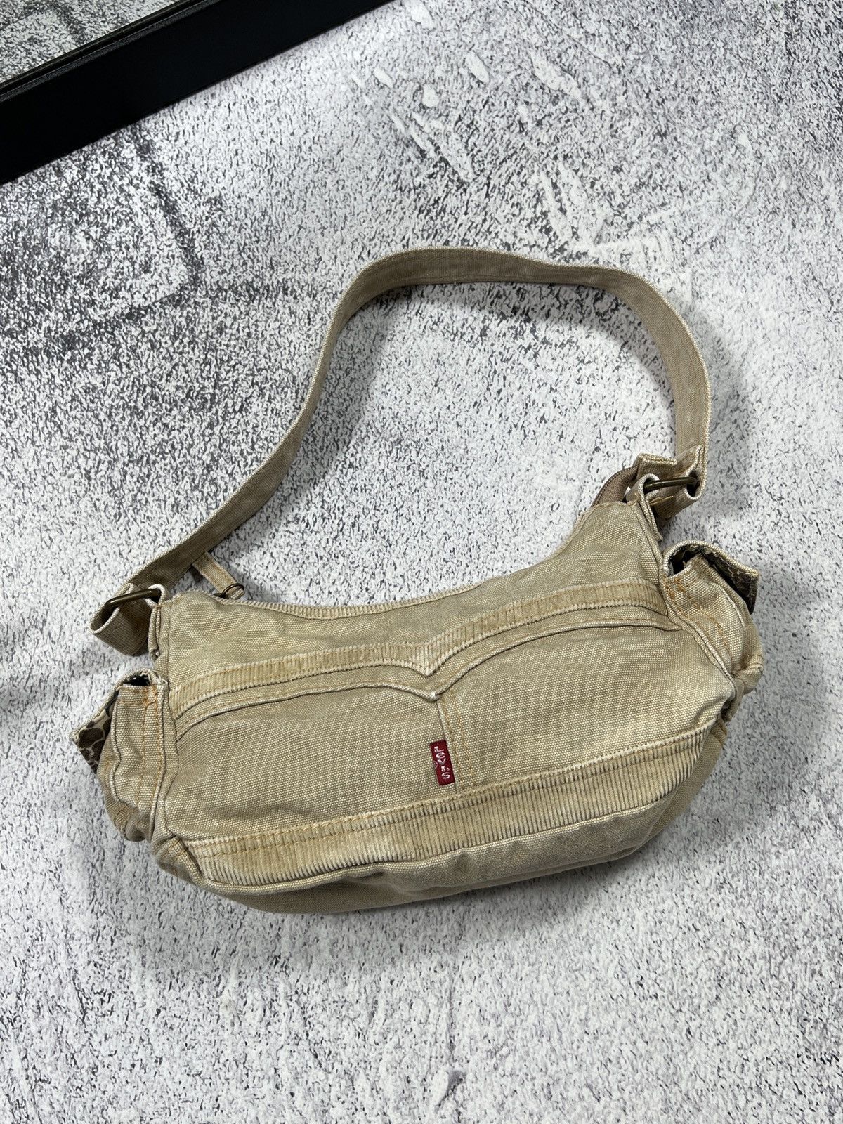 Levi's × Levi's Vintage Clothing × Vintage Vintage Levi’s Baguette Velvet Bag Size ONE SIZE - 2 Thumbnail