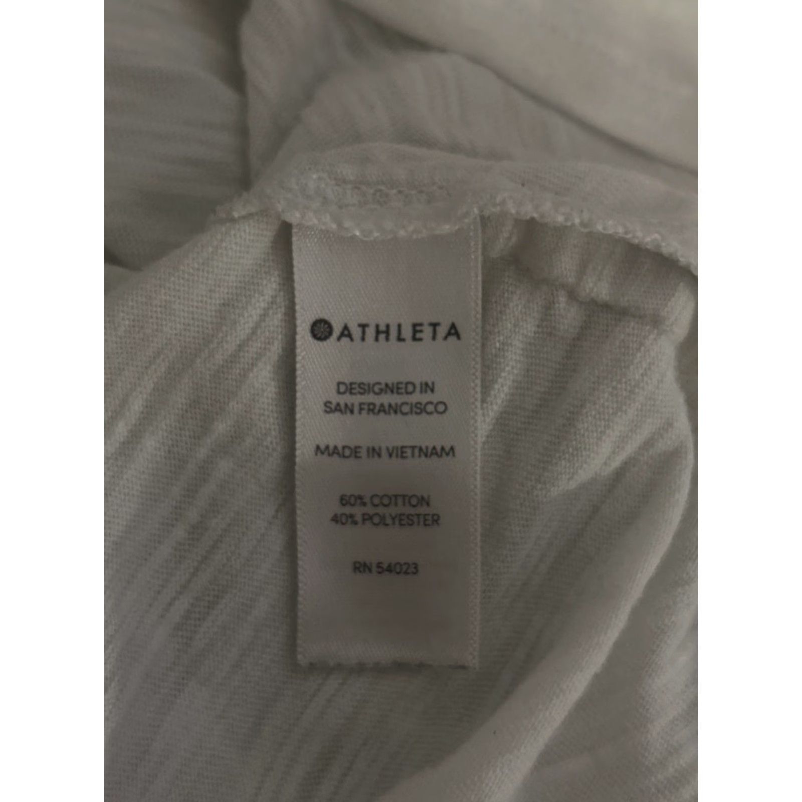 Athleta Athleta Shirt Women S White Lightweight Cotton Blend Pullover Long Sleeve Round Neck Knit Basic 21" Pit to Pit 21" Length casual Travel Size S / US 4 / IT 40 - 4 Thumbnail