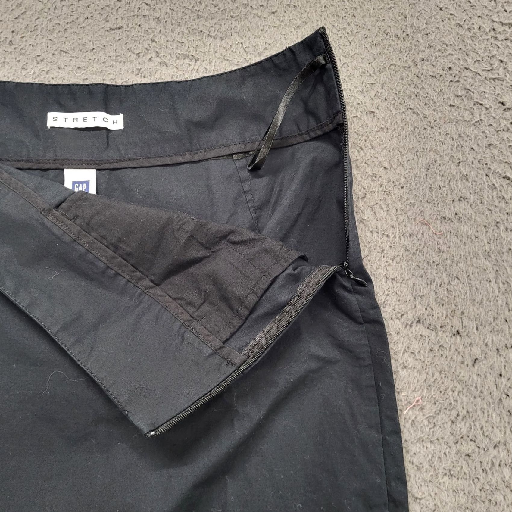 Gap GAP Skirt Women’s Size 10 Black Stretch Classic Career Cocktail Straight Pencil White tag not included Size 32" / US 10 / IT 46 - 3 Thumbnail