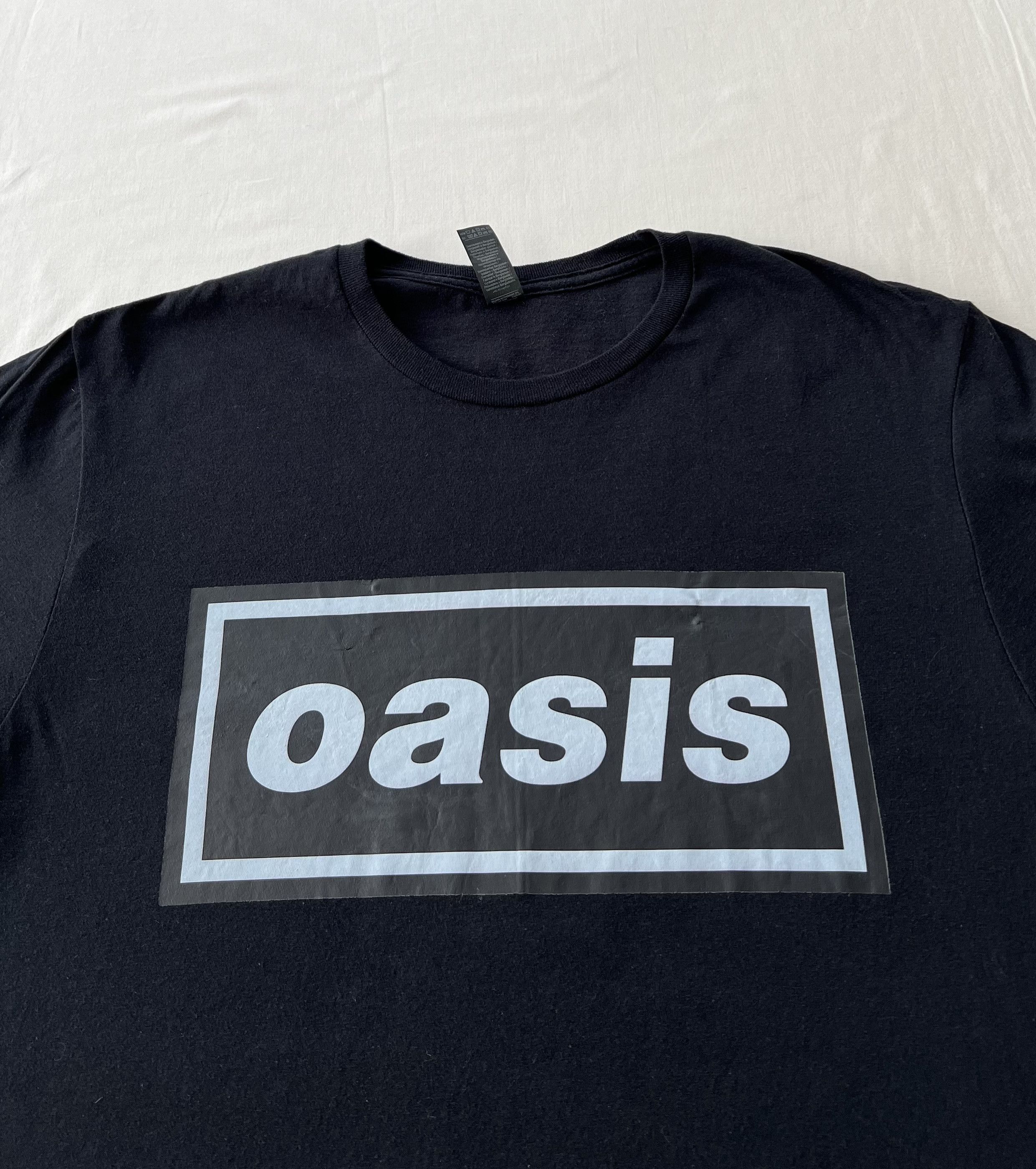 Band Tees Vintage 2020s Oasis Britpop Black T-shirt Size US M / EU 48-50 / 2 - 3 Thumbnail