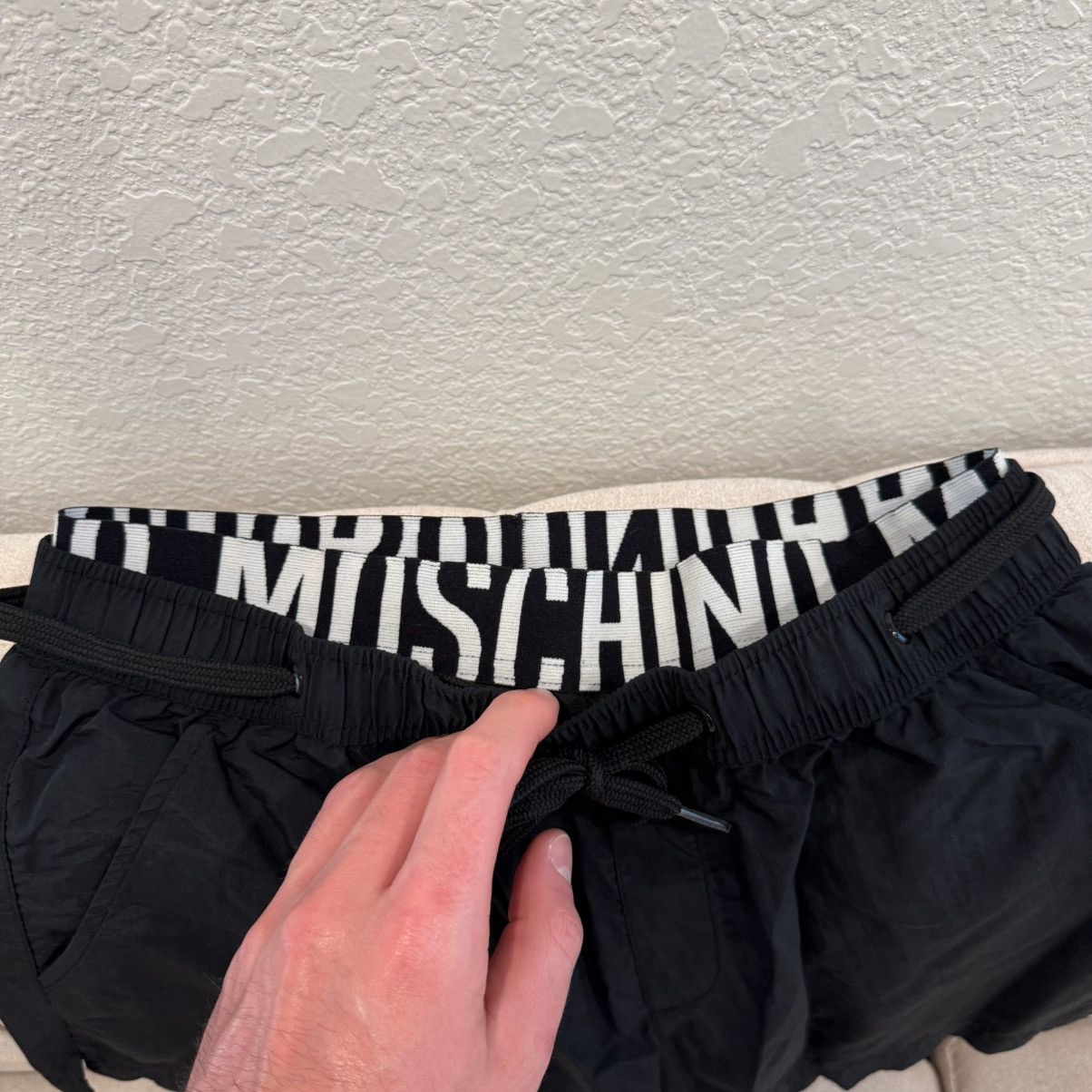 Moschino MOSCHINO Men’s Logo Band Waist Swim Shorts Black Size Small Size US 30 / EU 46 - 12 Thumbnail