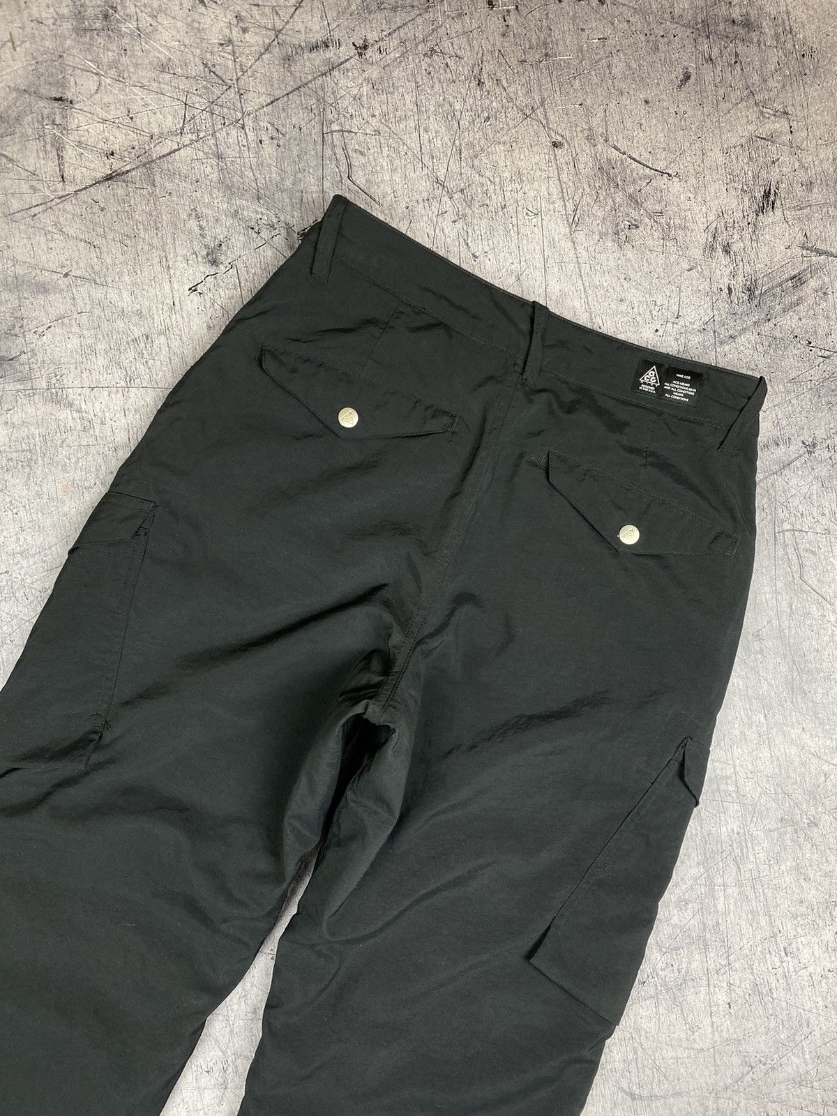 Nike Vintage Nike ACG Cargo Pants Outdoor Life Size 28 Size US 28 / EU 44 - 14 Thumbnail