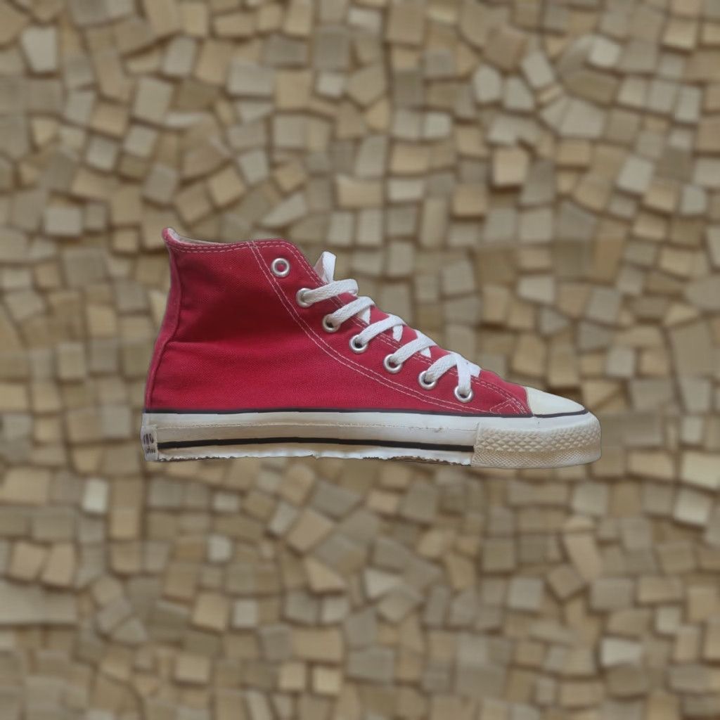Converse VINTAGE Converse CHUCK TAYLOR HIGH TOP Red SNEAKERS SHOES SZ 5.5 USA MADE 60s 70s Canvas Shoes Boys Mens? Size US S / EU 44-46 / 1 - 1 Thumbnail