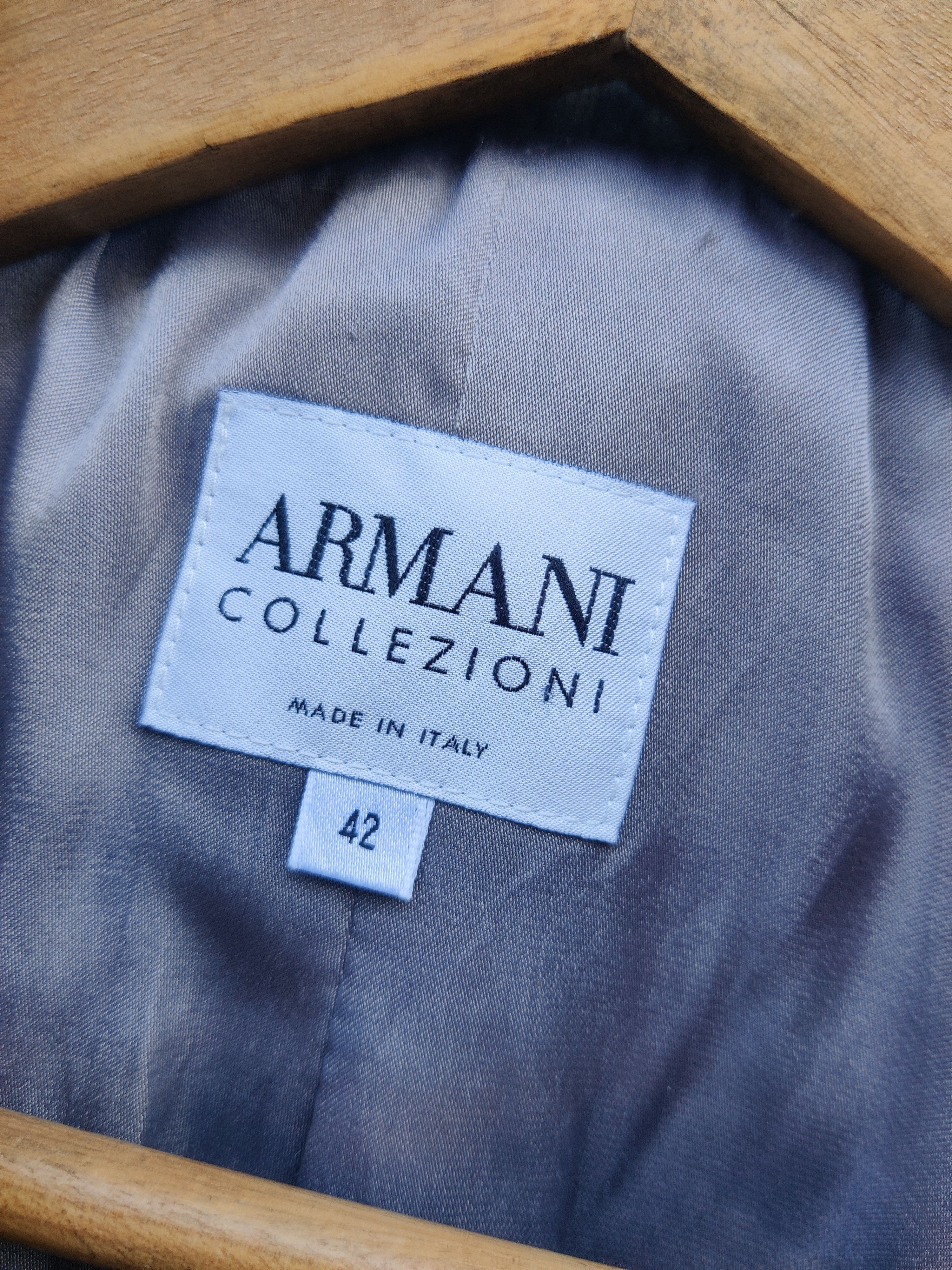 Armani 🔥Best Offer🔥 Armani Collezioni Italy Tweed Jacket Size US XS / EU 42 / 0 - 7 Thumbnail