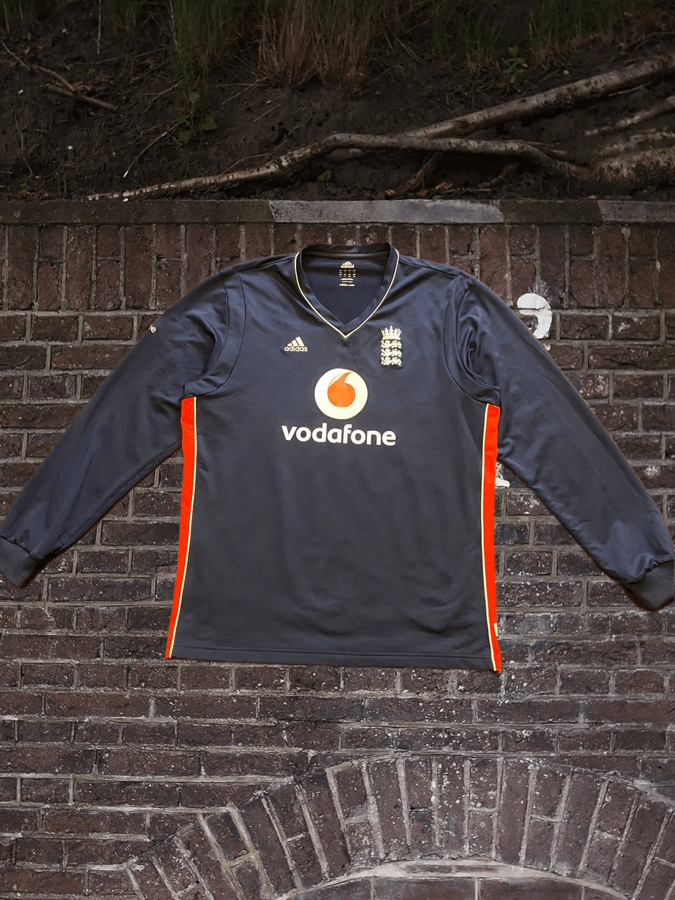 Adidas ADIDAS ENGLAND CRICKET NATIONAL TEAM LONG SLEEVE JERSEY Size US L / EU 52-54 / 3 - 1 Thumbnail