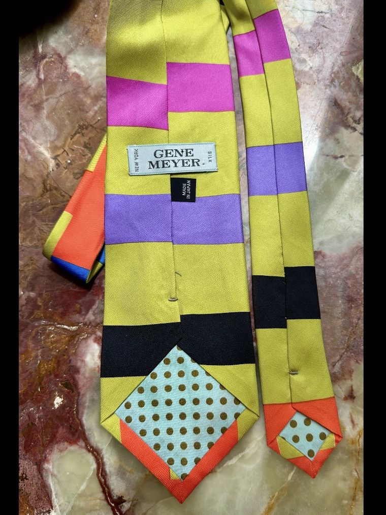 Other VINTAGE 1990s GENE MEYER SILK NECKTIE TIE GEOMETRIC JAPAN Size ONE SIZE - 3 Thumbnail
