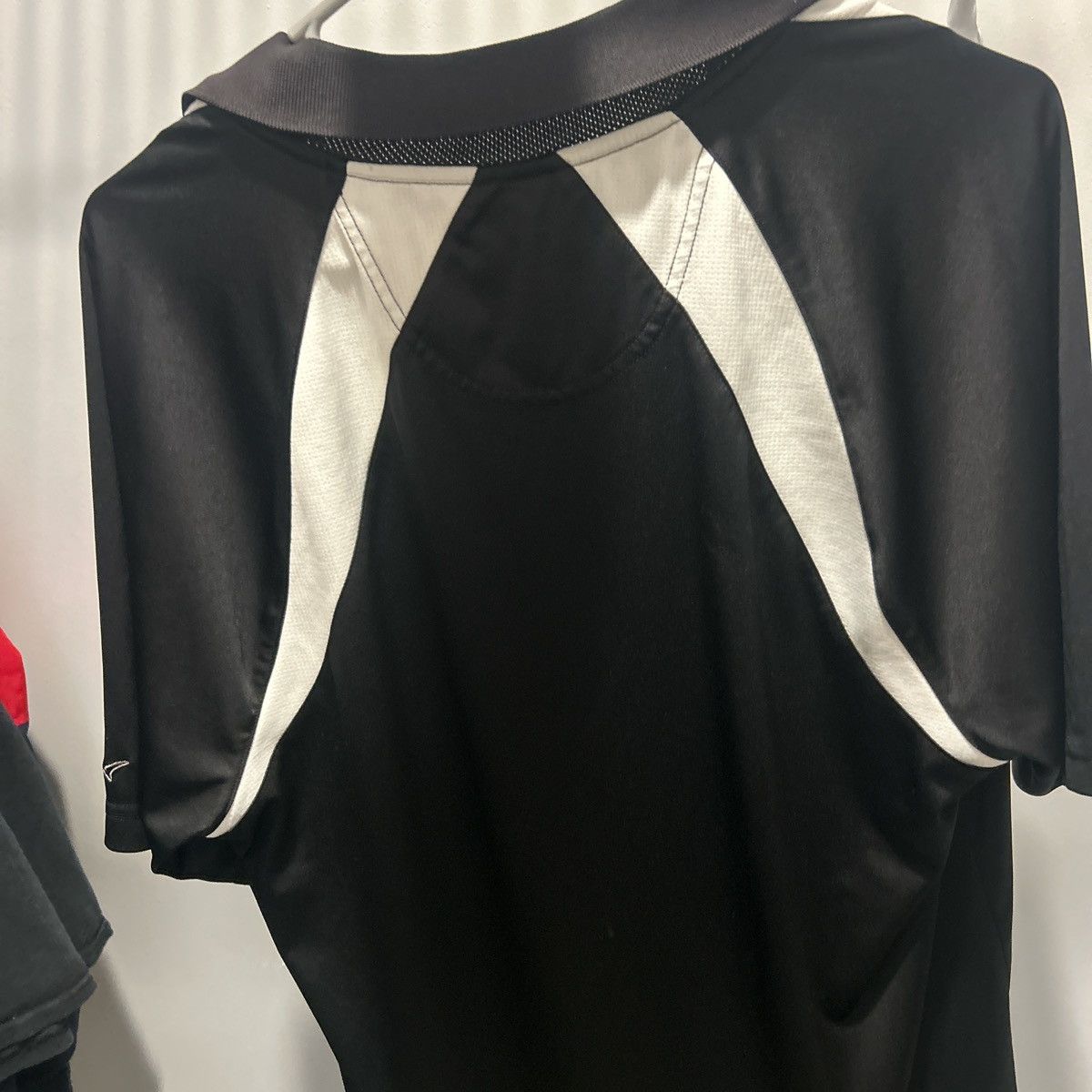 Vintage Black Shark sleeve Size US L / EU 52-54 / 3 - 3 Thumbnail