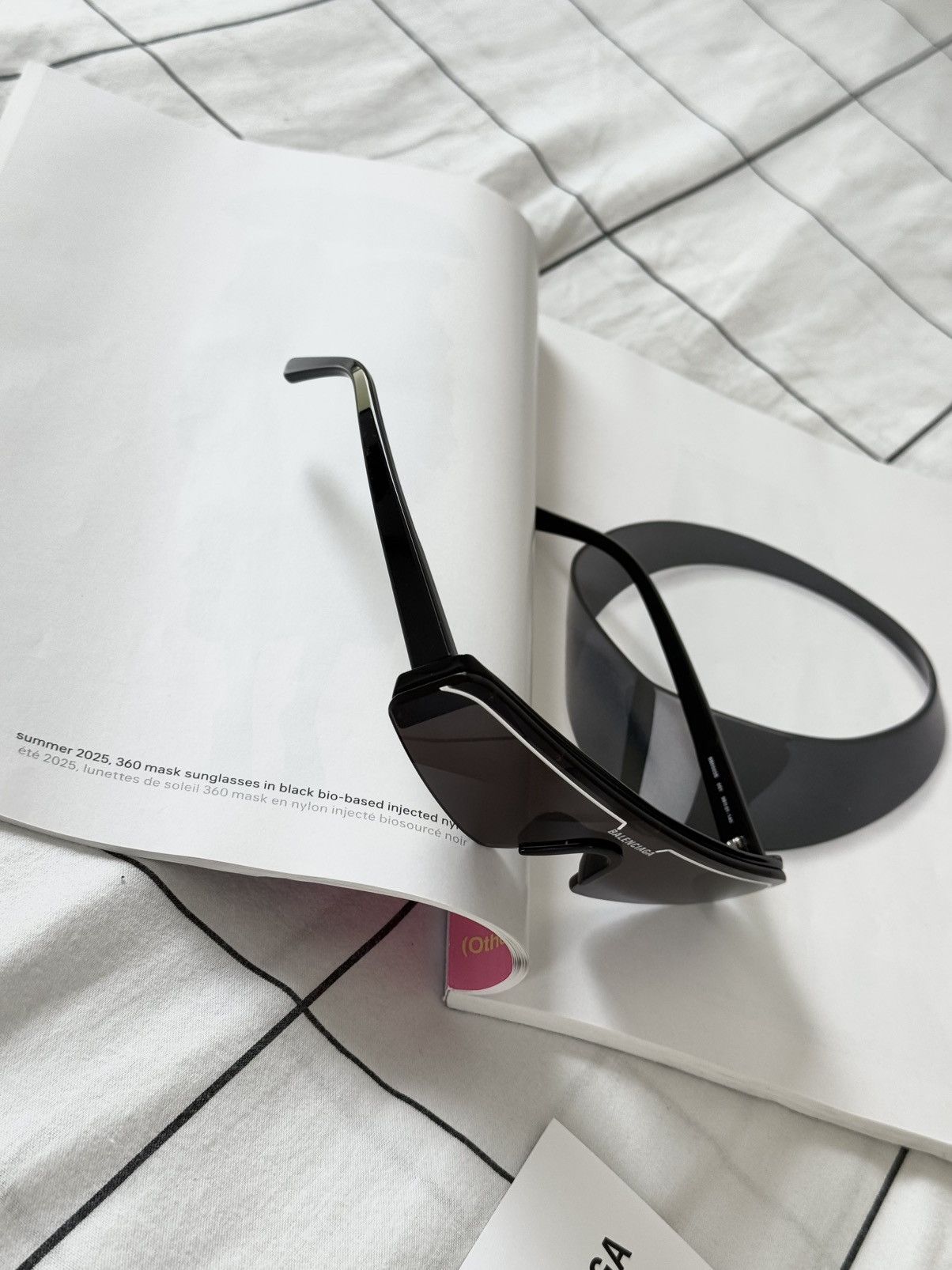 Balenciaga Balenciaga Skiny Ski Sunglasses BB0003S-001 Size ONE SIZE - 11 Thumbnail
