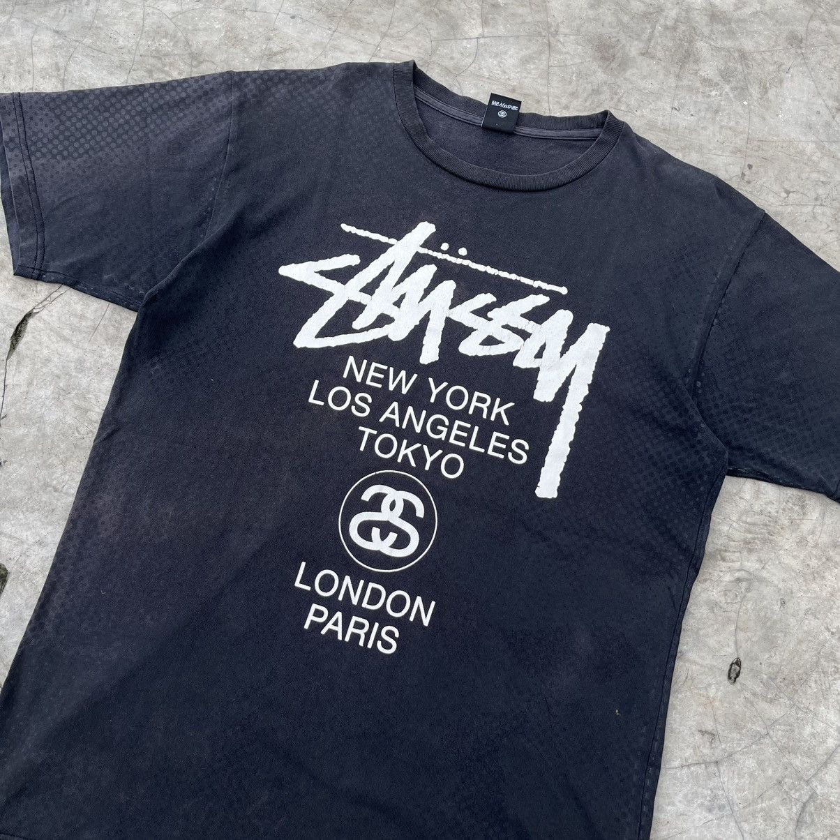 Stussy RARE PATTERN💥90sStüssy World Tour Tee - Classic Logo Graphic Size US L / EU 52-54 / 3 - 2 Thumbnail