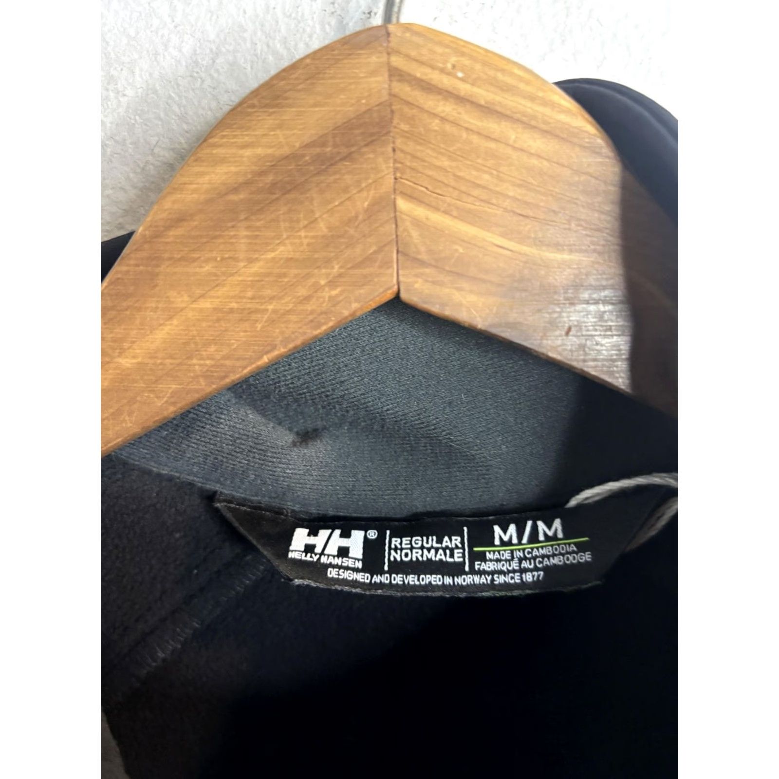 Helly Hansen Helly Hansen Jacket Mens M Black Windbreaker Full Zip Logo Embroidered Pockets Lightweight Breathable Regular Zip Size US M / EU 48-50 / 2 - 4 Thumbnail