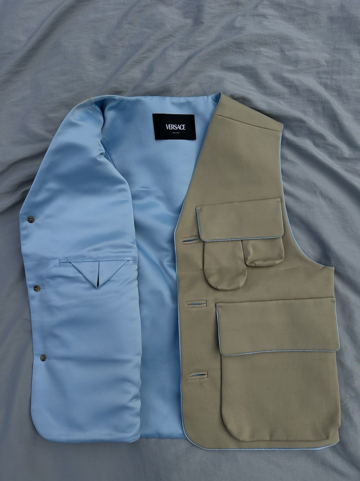 Versace Beige Versace Suit Vest With A Blue Interior And Detailed B Size US XL / EU 56 / 4 - 4 Thumbnail