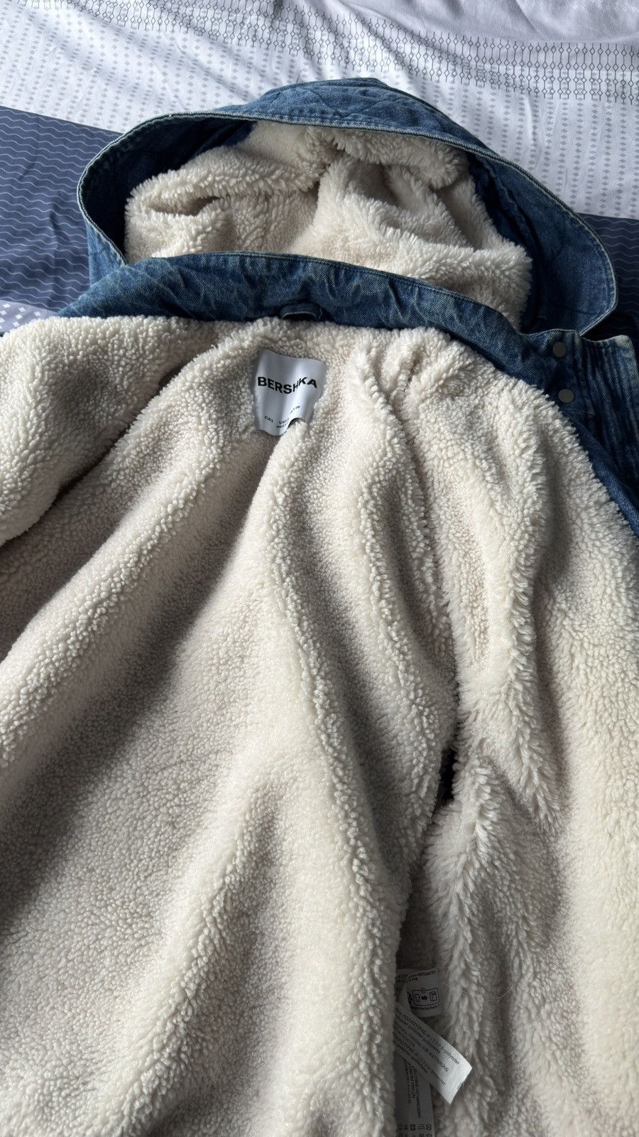 Bershka Denim Sherpa-Lined Hooded Jacket Size S / US 4 / IT 40 - 3 Thumbnail