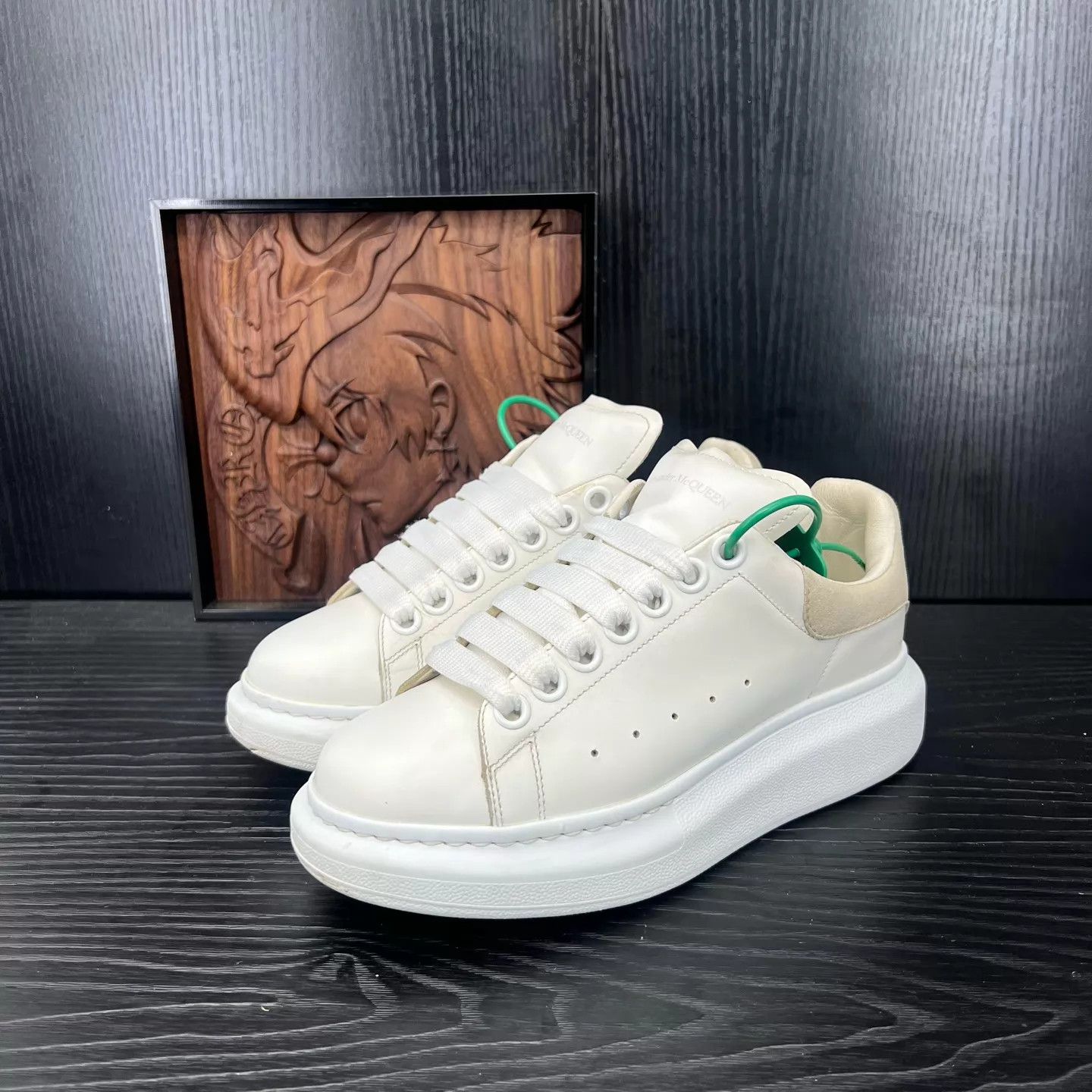 Alexander McQueen McQueen white & pink suede shoes 35.5 original box Size US 5 / IT 35 - 1 Thumbnail