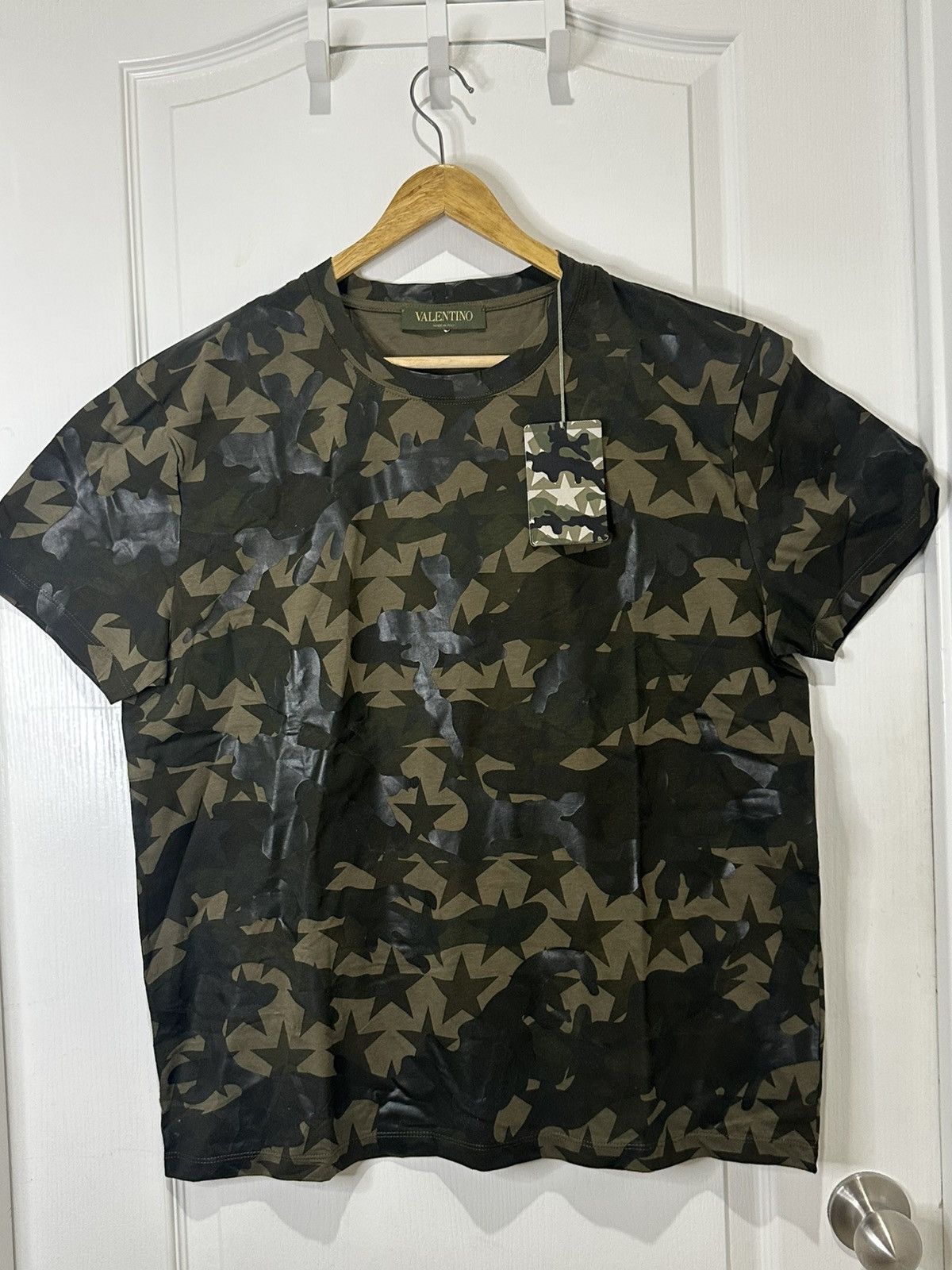 Valentino Valentino Camouflage Star Print T-Shirt Size US L / EU 52-54 / 3 - 1 Thumbnail