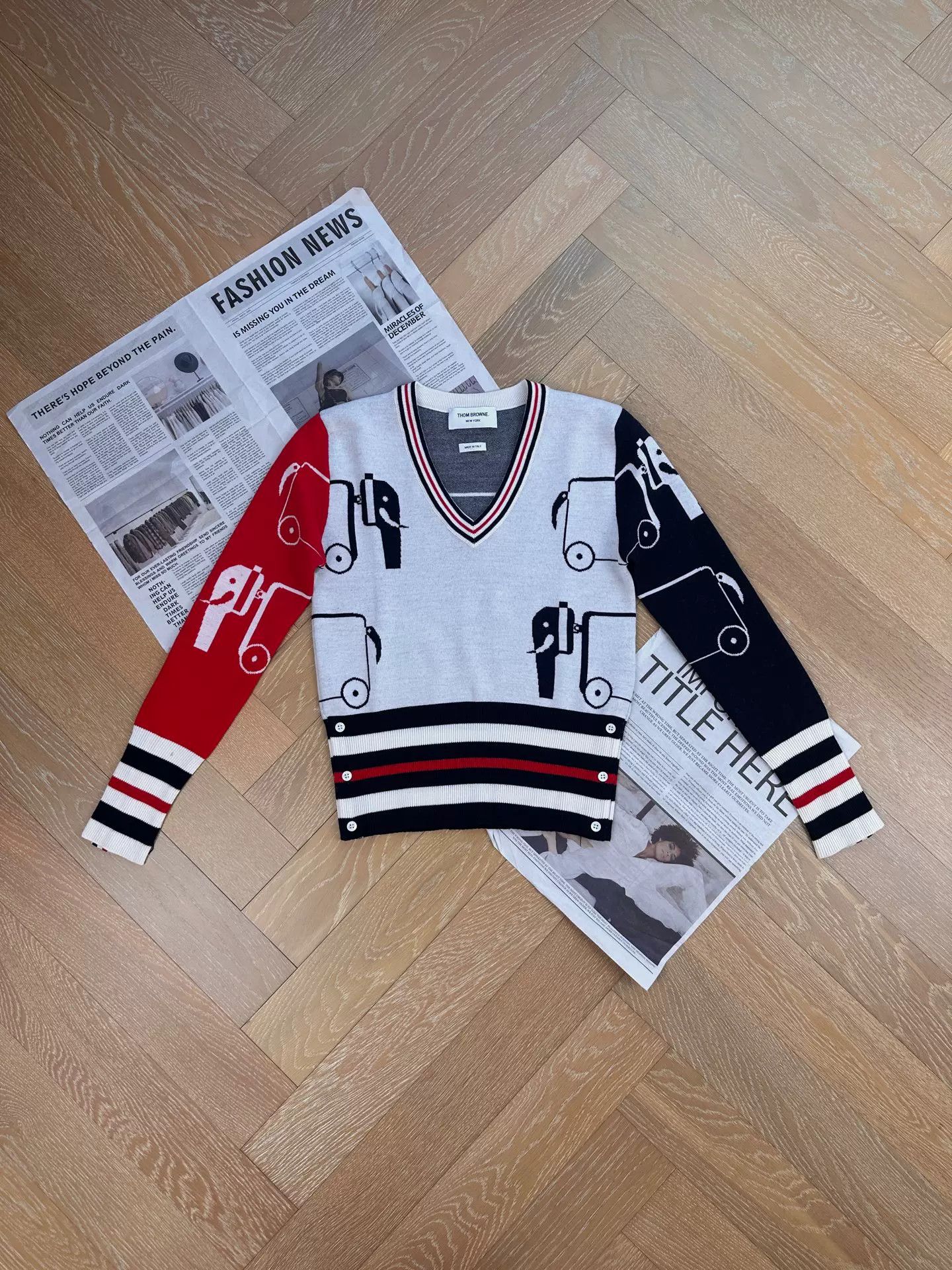 Thom Browne thom browne color block v-neck sweater Size US M / EU 48-50 / 2 - 1 Thumbnail