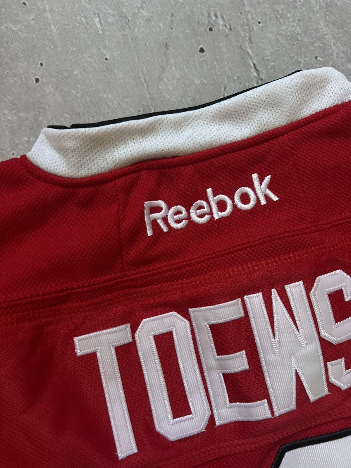 Reebok Chicago Blackhawks Jonathan Toews #19 Hockey Reebok Size 48 Size US M / EU 48-50 / 2 - 10 Thumbnail