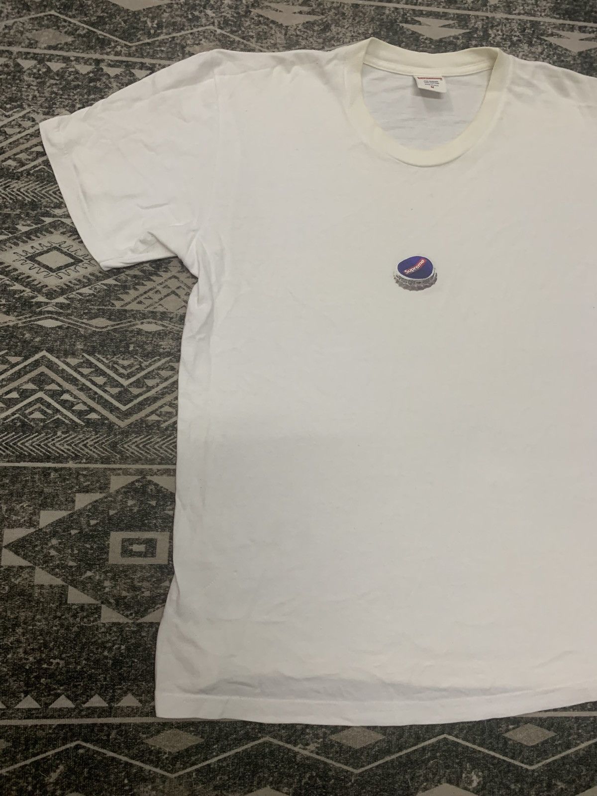 Supreme SUPREME BOTTLE CAP "PISS OFF" TEE Size US M / EU 48-50 / 2 - 4 Thumbnail