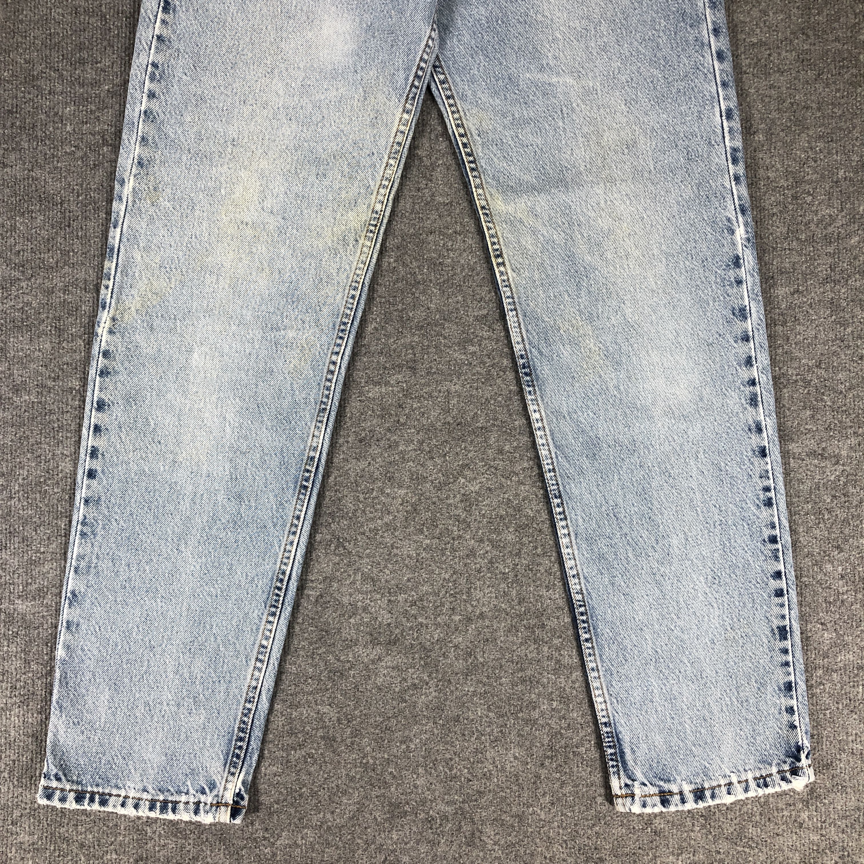 Levi's × Vintage Womens 80s Vintage Levis jeans Light Blue Wash L882W Size 29" - 3 Thumbnail