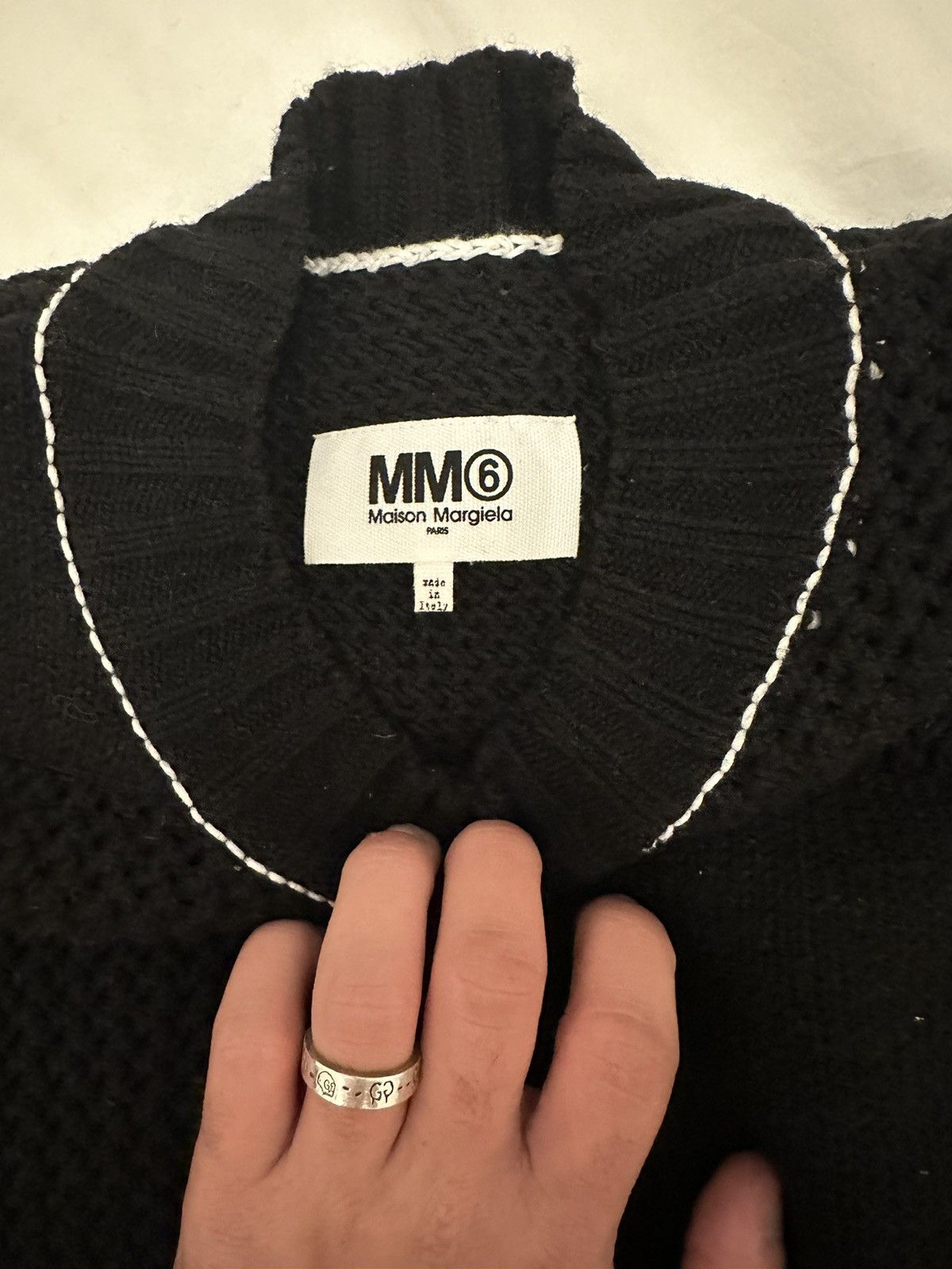 Maison Margiela Maison Margiela Bateau Neckline Sweater Size M / US 6-8 / IT 42-44 - 5 Thumbnail