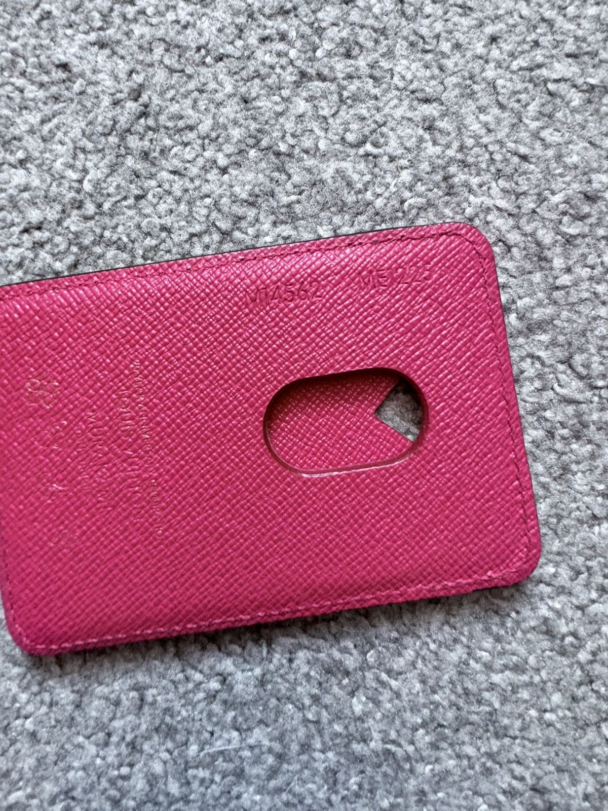 Louis Vuitton Louis Vuitton x Takashi Murakami Monogram Cherry Cardholder Size ONE SIZE - 5 Thumbnail