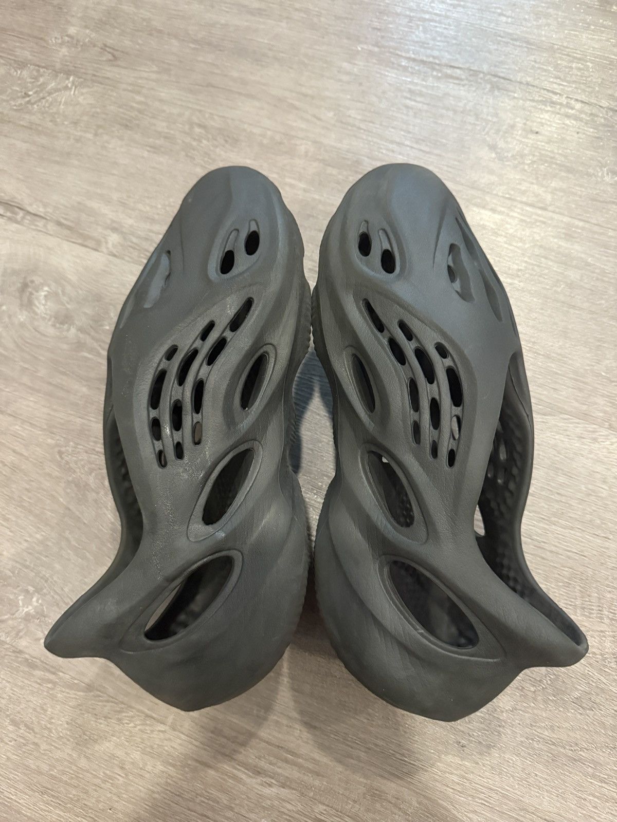 Adidas adidas yeezy foam rnr us13 Size US 13 / EU 46 - 2 Thumbnail