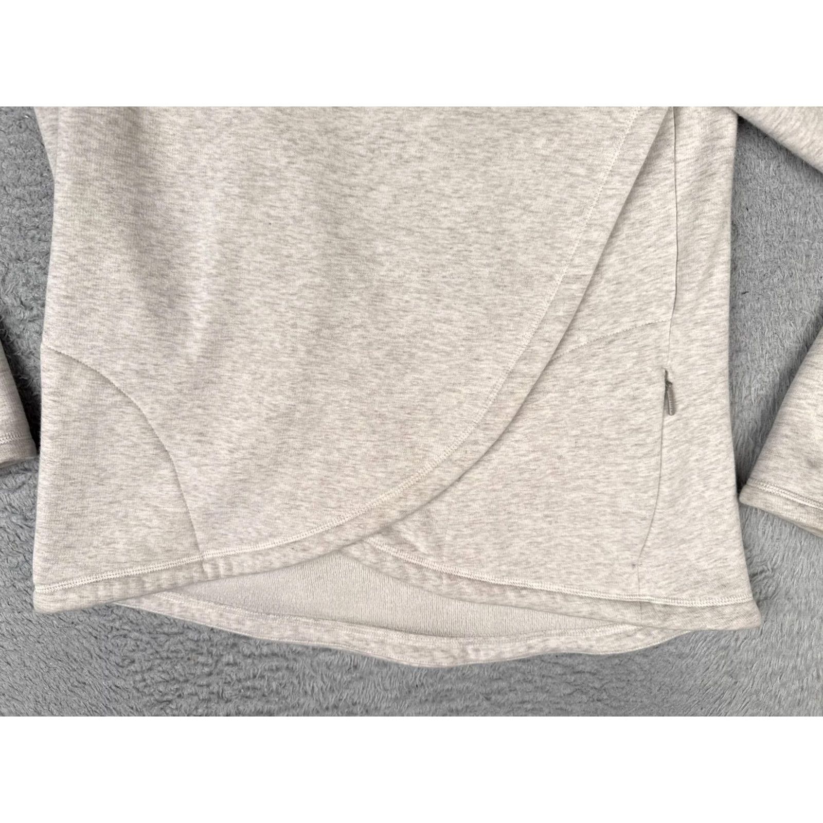 Athleta Athleta Sweatshirt Womens XS Gray Wrap 1/4 Zip Mock Neck French Terry Sweatshirt Size XS / US 0-2 / IT 36-38 - 5 Thumbnail