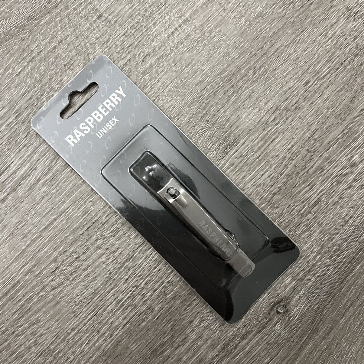 The GV Gallery GV Gallery Raspberry Hills Raspberry Nail Clippers Size ONE SIZE - 1 Thumbnail