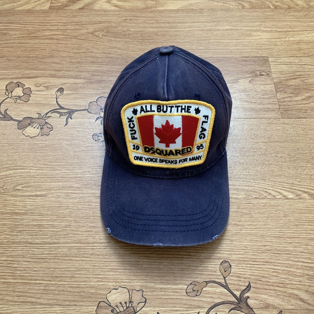 Dsquared2 Dsquared2 Distressed Cap Canadian Flag Icon Baseball Hat Size ONE SIZE - 2 Thumbnail